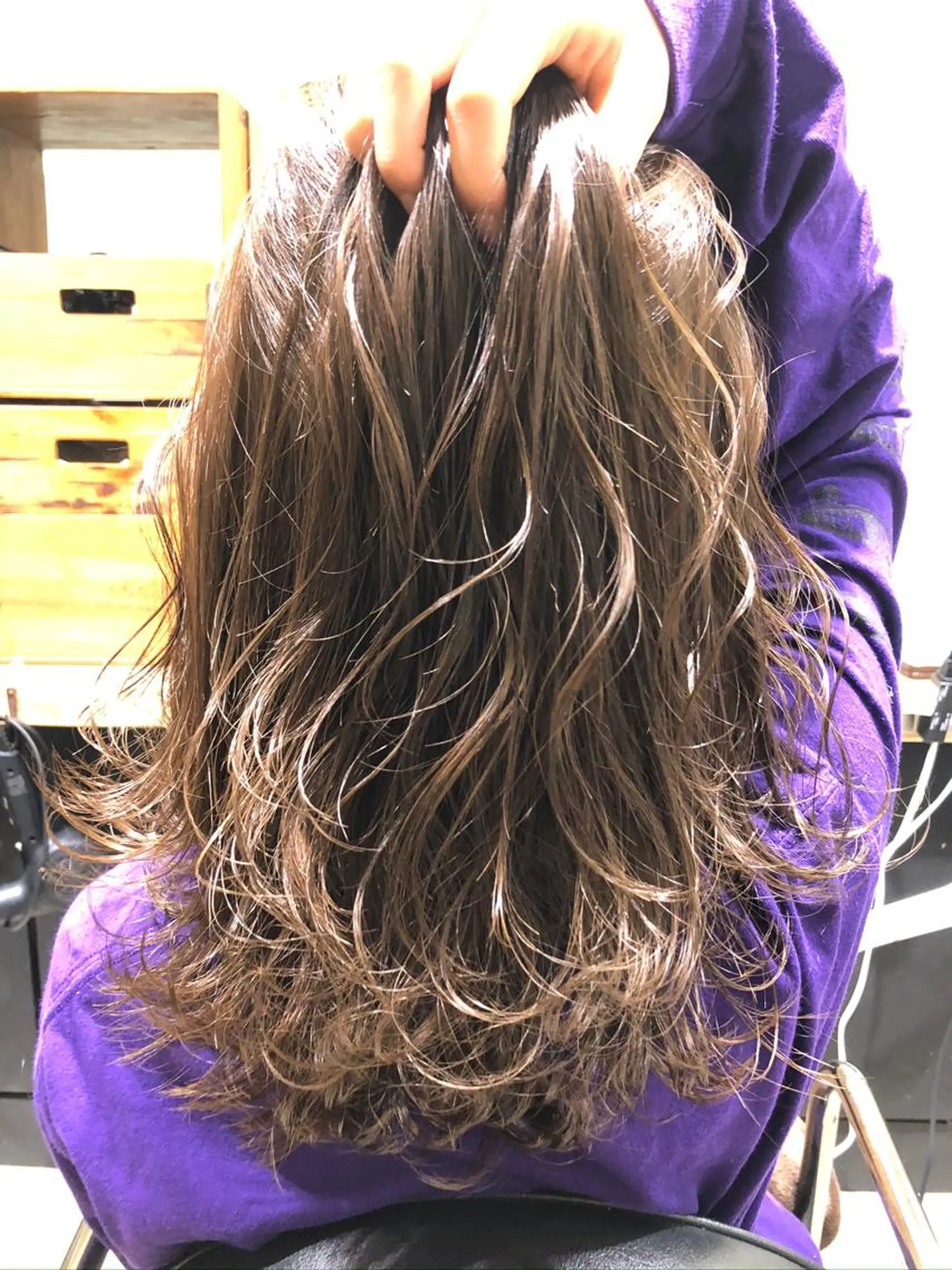 ミディアム カラー ベージュカラー ブリーチ 透明感カラー ブリーチなしカラー ヘアカラー 舘野 太嘉宏のヘアスタイル