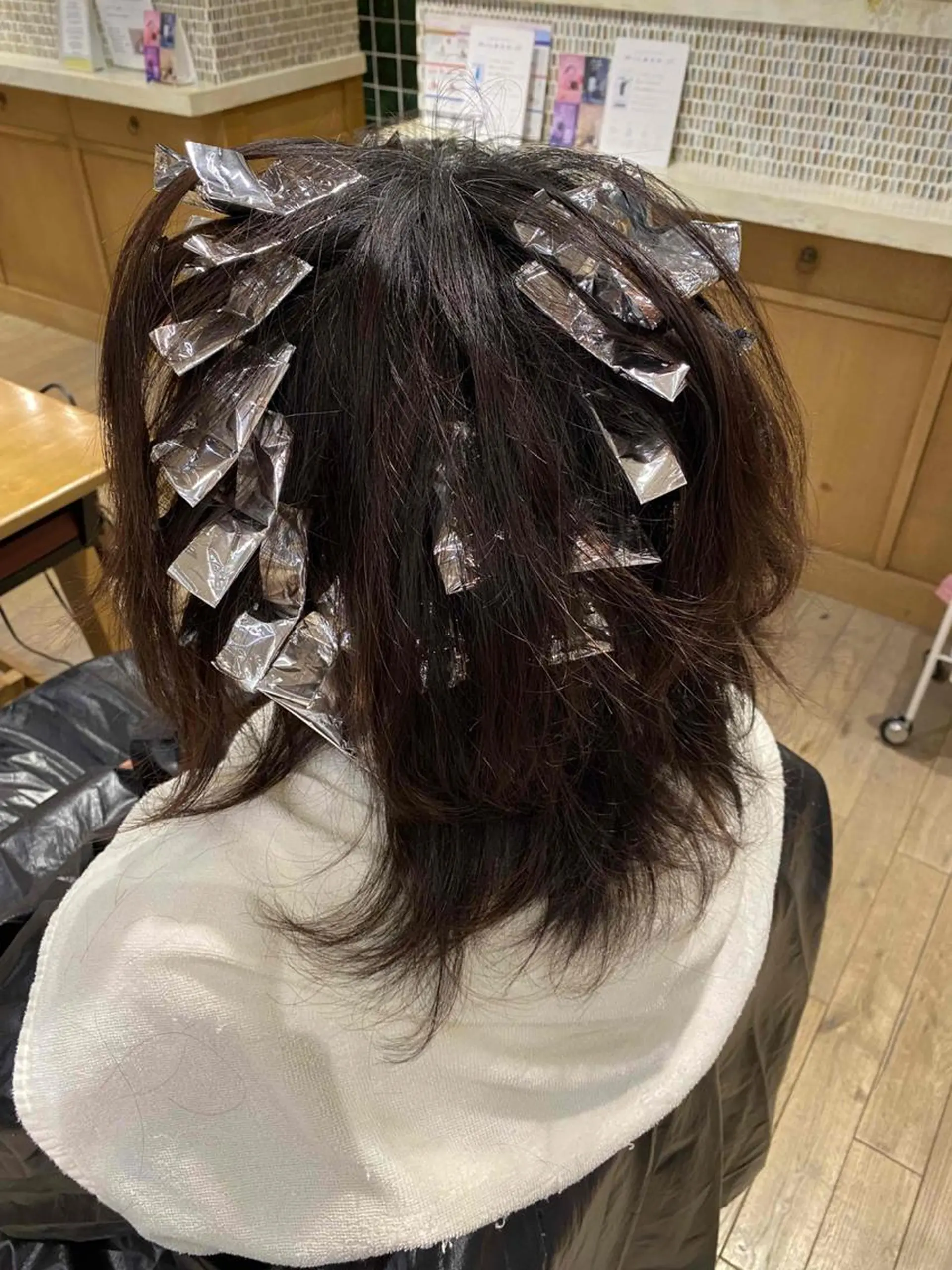 ミディアム カラー ショートボブ ボブレイヤー ミディアムレイヤー アッシュ ベージュカラー 前田 裕介のヘアスタイル