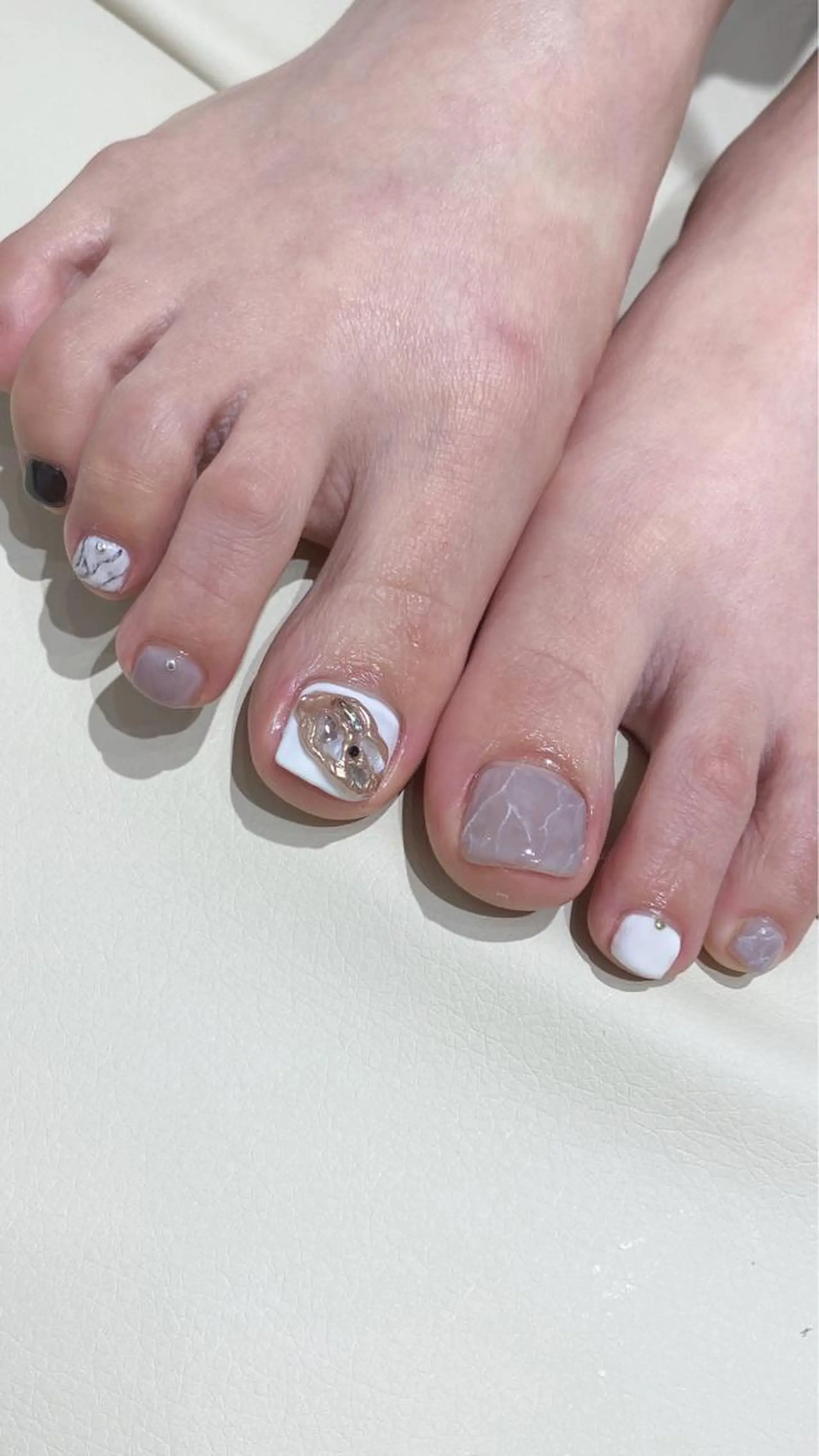 ネイル ジェルネイル ミラーネイル ハンドネイル フットネイル ハンドケア nail salon  AlgeTy所属・✴︎:.｡. MAKI.｡.:✴︎のネイルデザイン