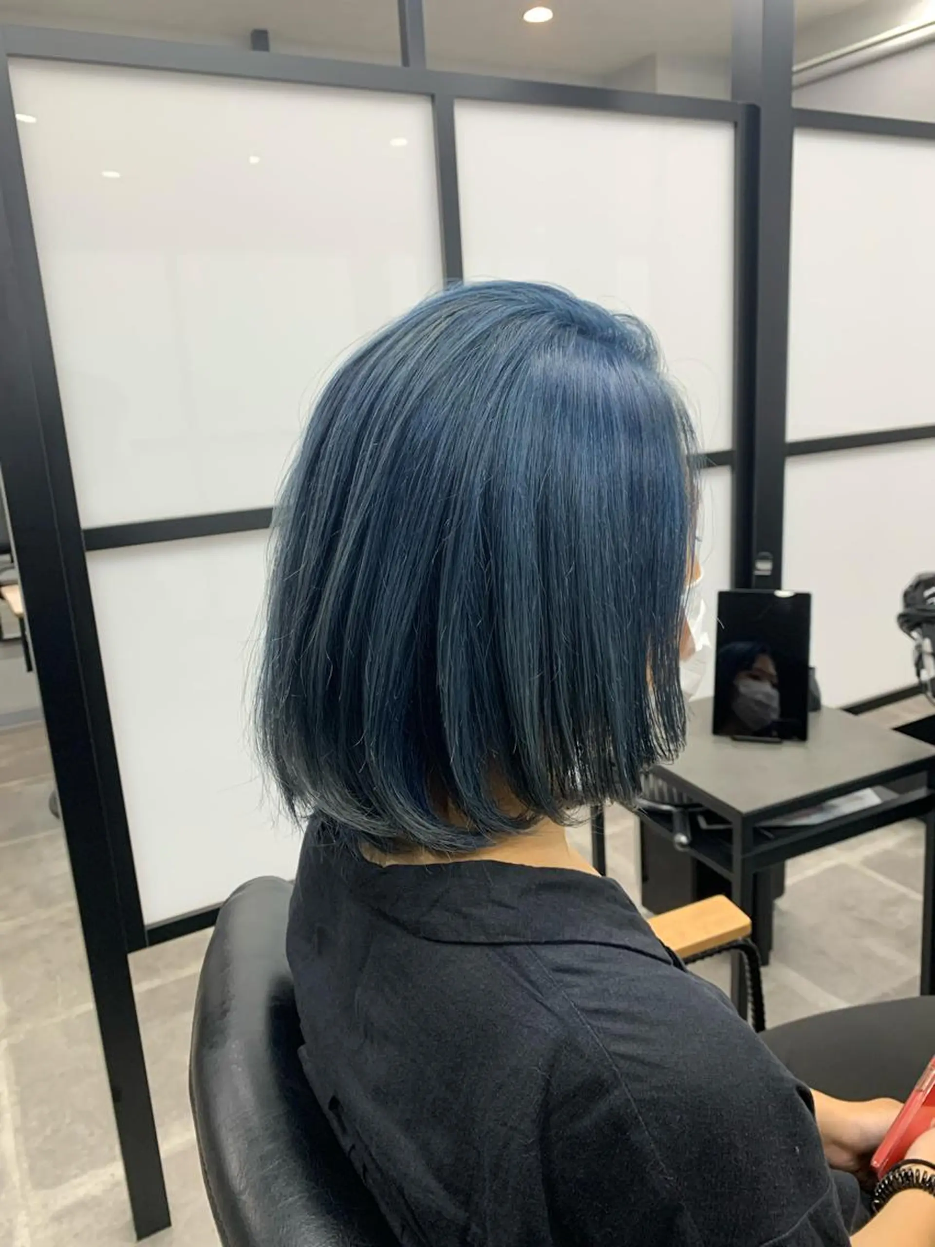 ショート カラー ブリーチ グラデーションカラー 菊地 旬のヘアスタイル