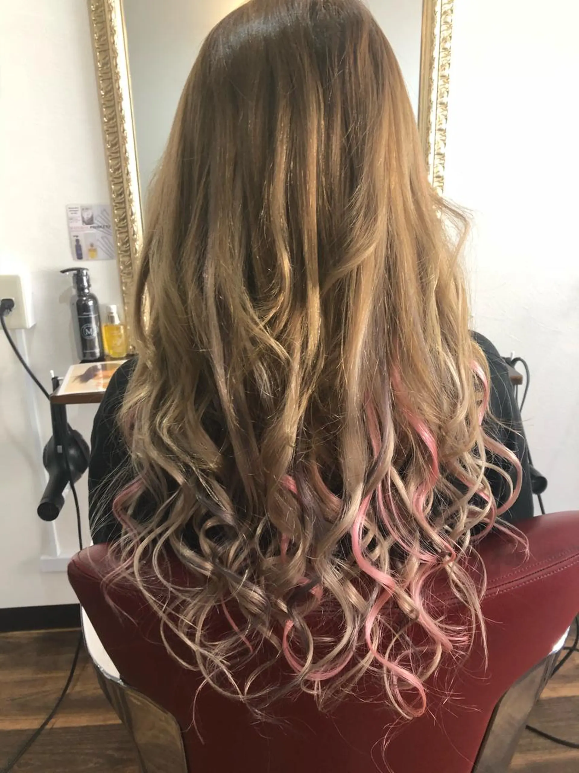 ロング プルエクステ エクステ ヘアカラー エクステ Wakita Masakiのヘアスタイル