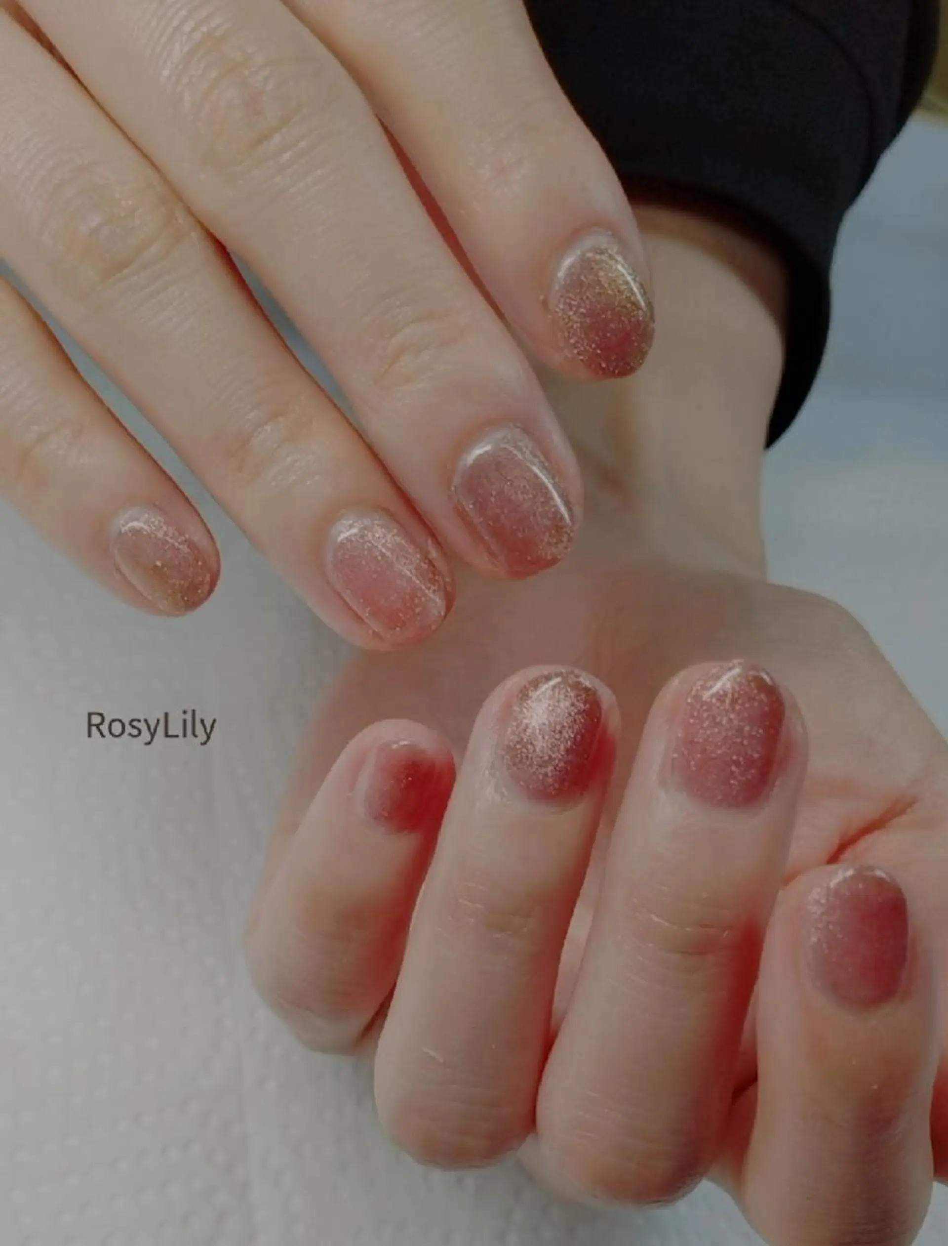 ネイル マグネットネイル ハンドネイル ハンドケア プライベートサロン RosyLily所属・プライベートサロン Rosy Lilyのネイルデザイン