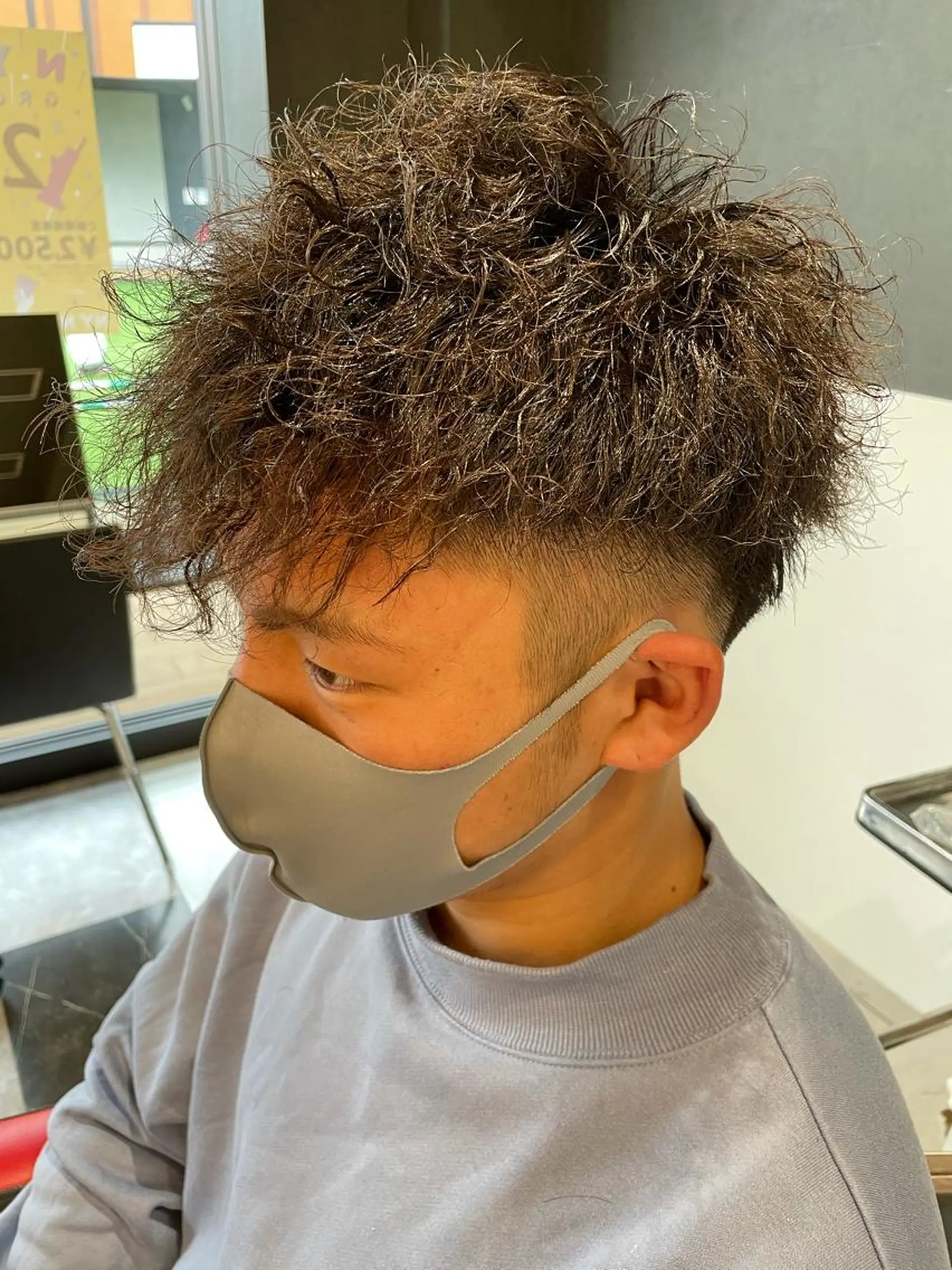 ショート パーマ メンズ メンズパーマ 刈り上げ ショートヘア スパイラルパーマ メンズヘア特化 崎田 成人のヘアスタイル