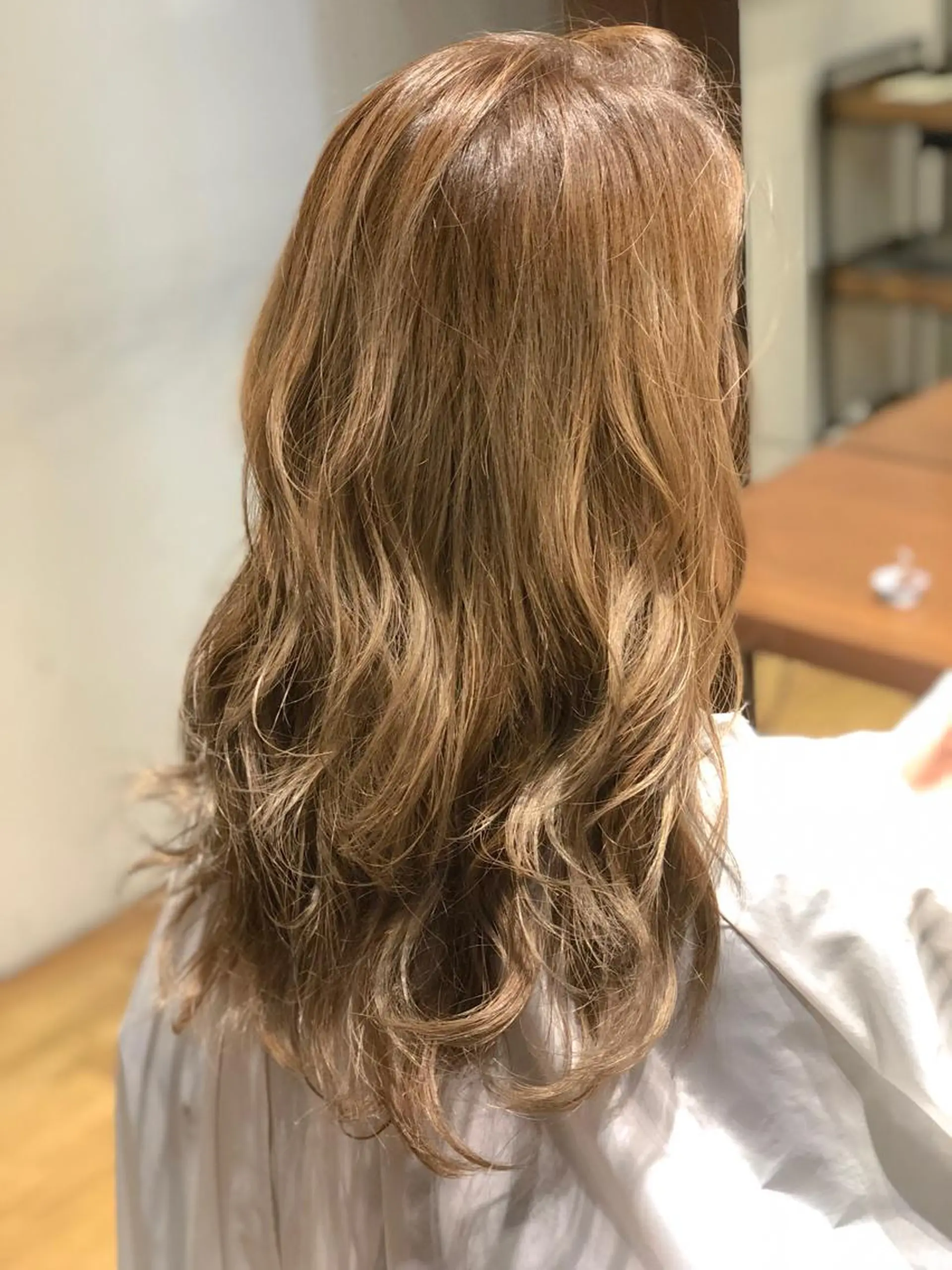 ロング カラー あらい なつみのヘアスタイル