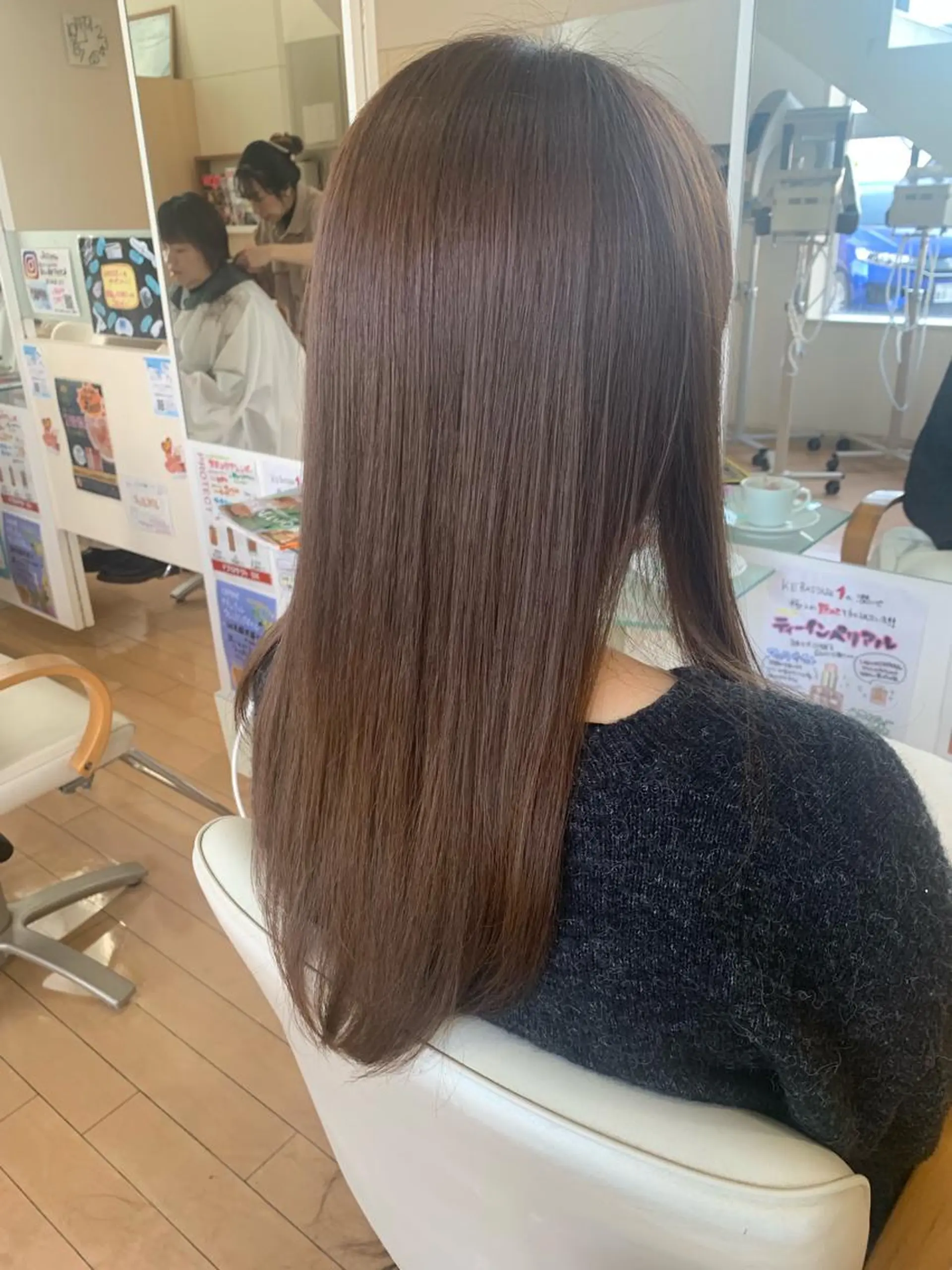 ロング トリートメント カット 吉川 茉由子のマツエク・マツパデザイン