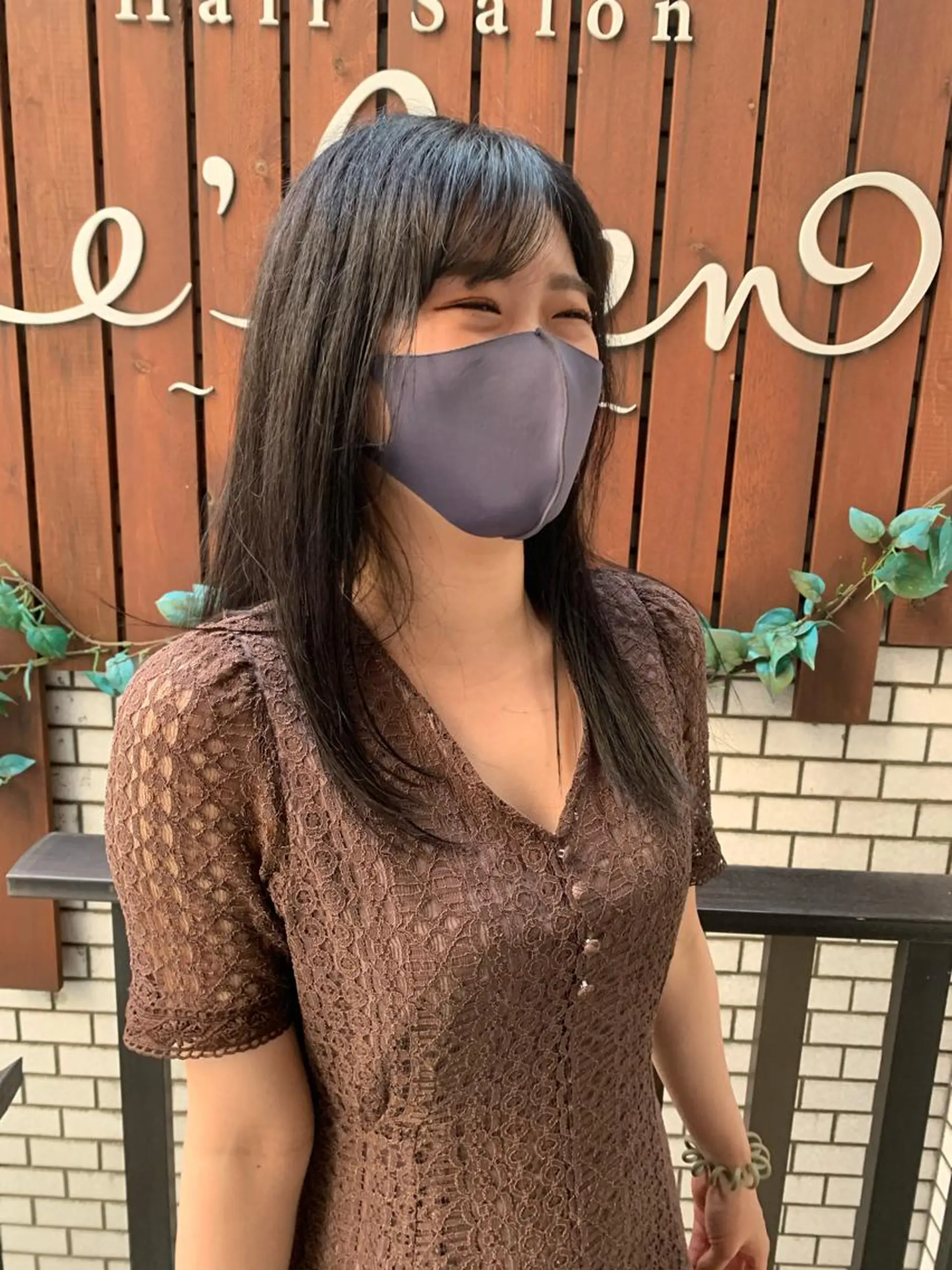セミロング カラー チバ ヒロトのヘアスタイル