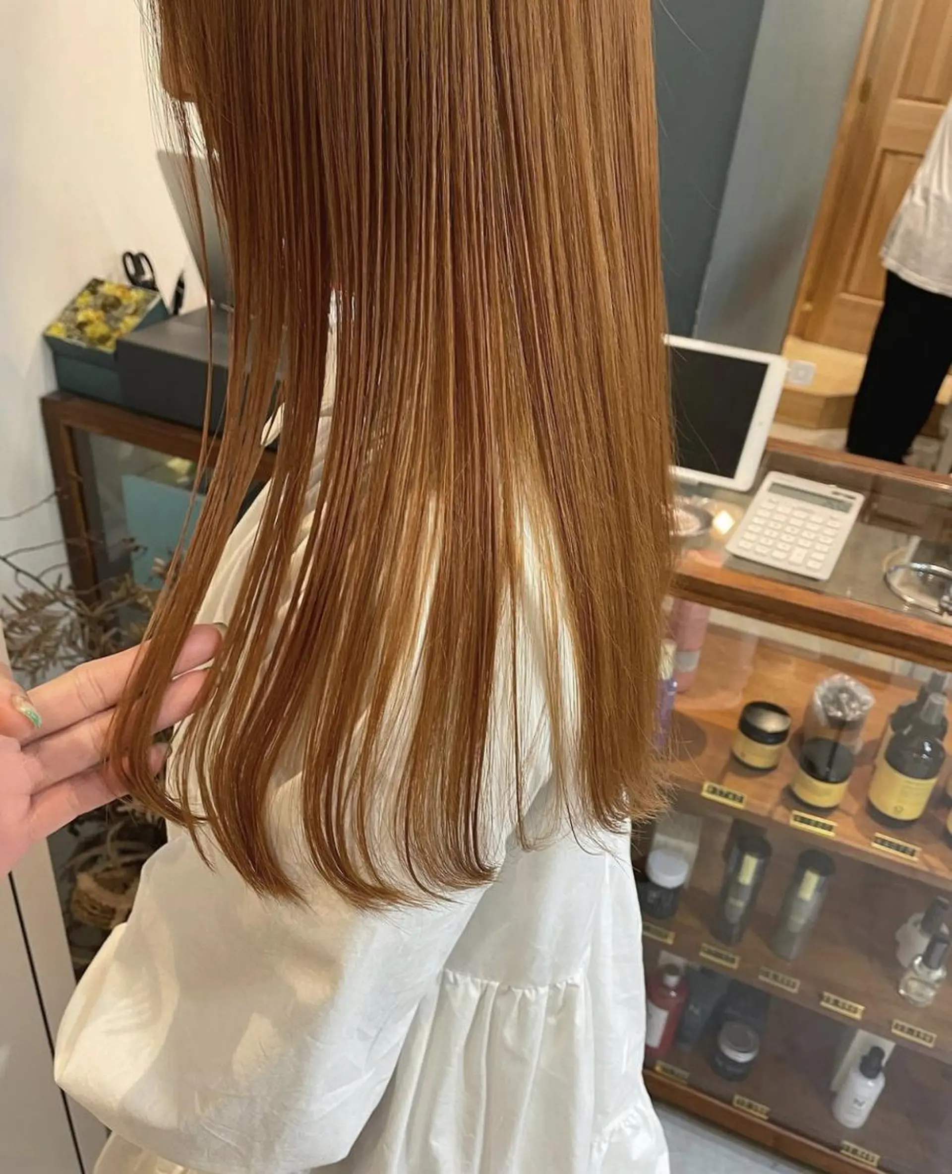 ミディアム パーマ カラー ショートボブ ミディアムパーマ アディクシーカラー ブリーチ ケアブリーチ カット ヘアカラー CEINE OURのヘアスタイル
