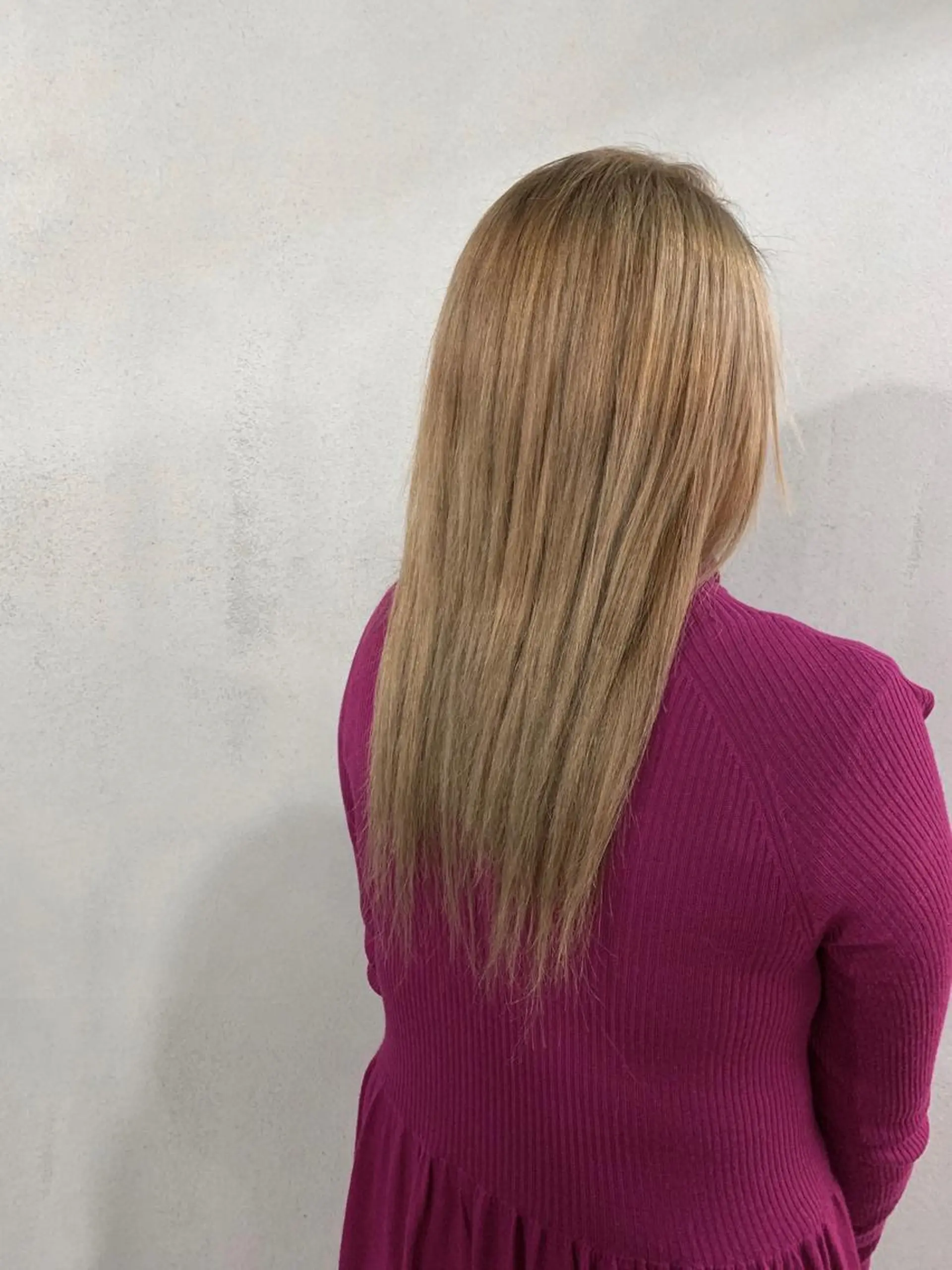 ロング カラー パーマ ヘアアレンジ メンズ キッズ ネイル マツエク・マツパ メンズブリーチ ベージュカラー ブリーチ ミルクティーベージュ #tag 稗田綾加のヘアスタイル