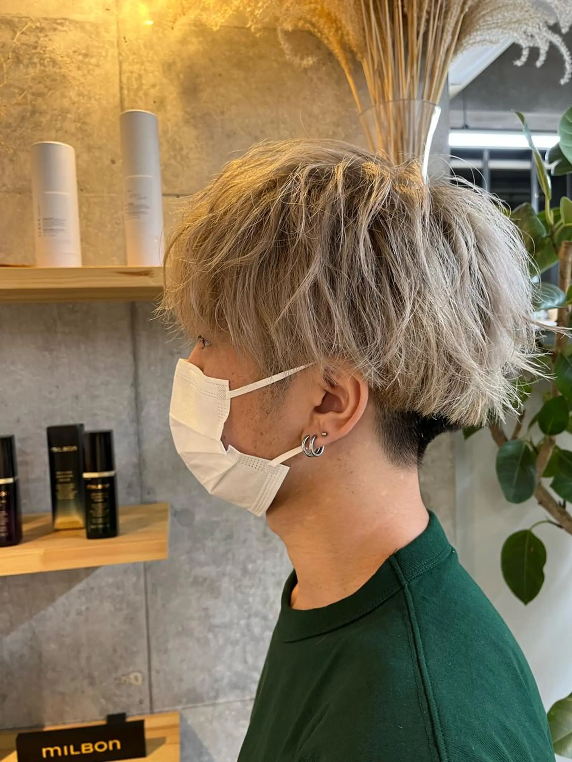 ショート カラー メンズ メンズブリーチ メンズハイライト メンズインナーカラー ブリーチ ケアブリーチ ハイトーンカラ ー/小川のヘアスタイル