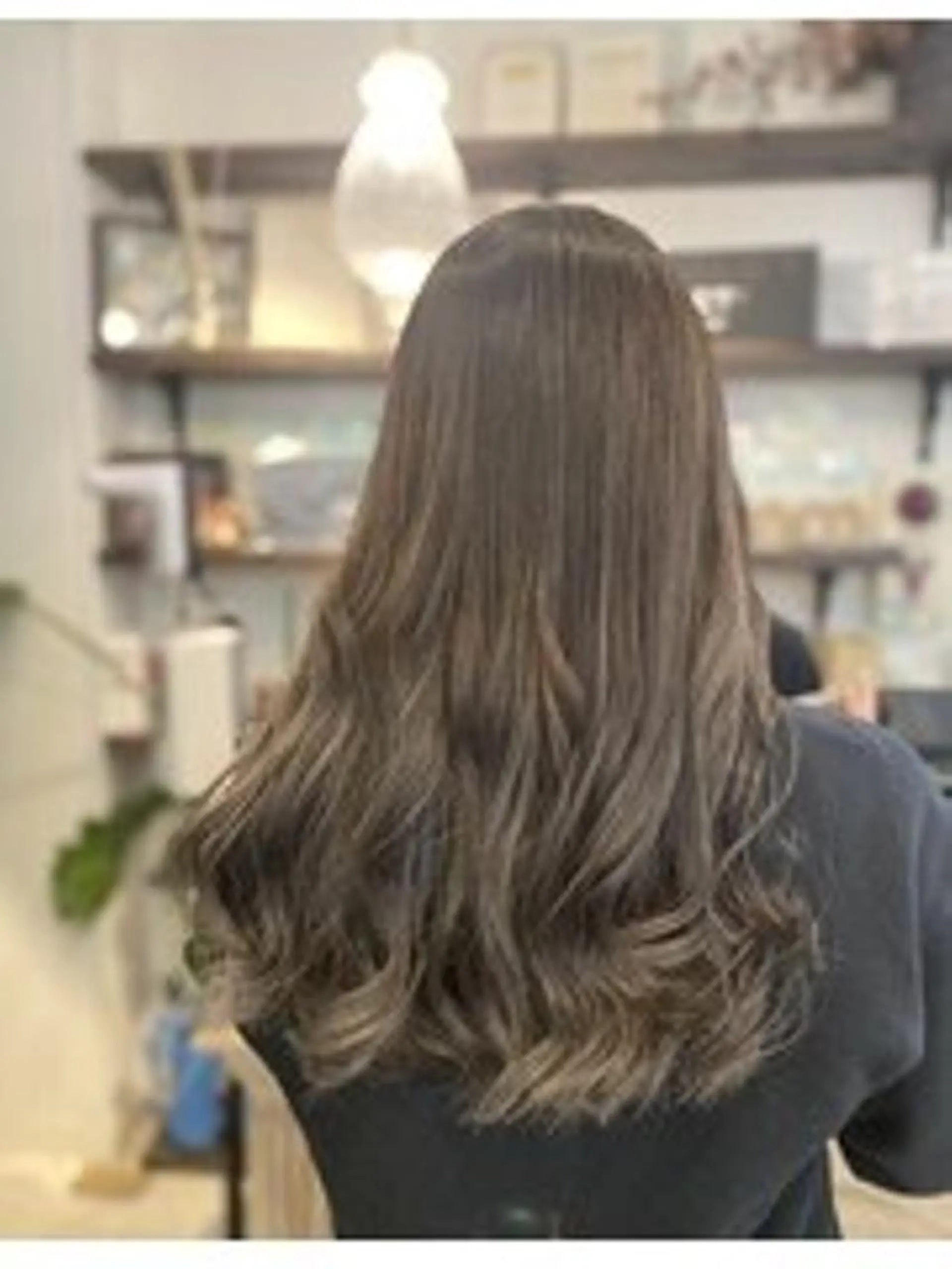 ロング 透明感カラー 🫧ゆうしん/平尾のヘアスタイル