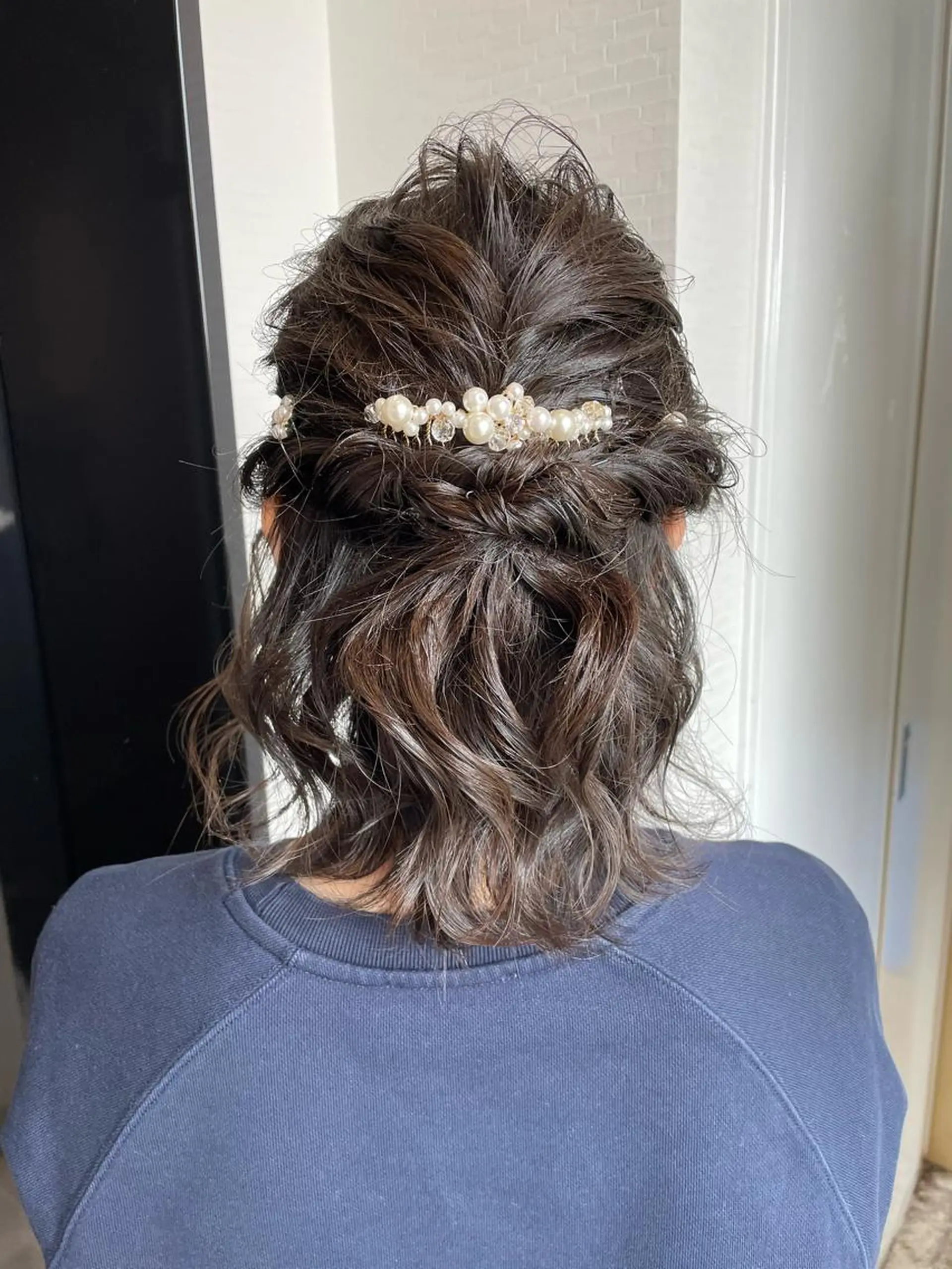 ミディアム ヘアアレンジ ハーフアップ ヘアセット YUI/ ブリーチカラー🌷のヘアスタイル