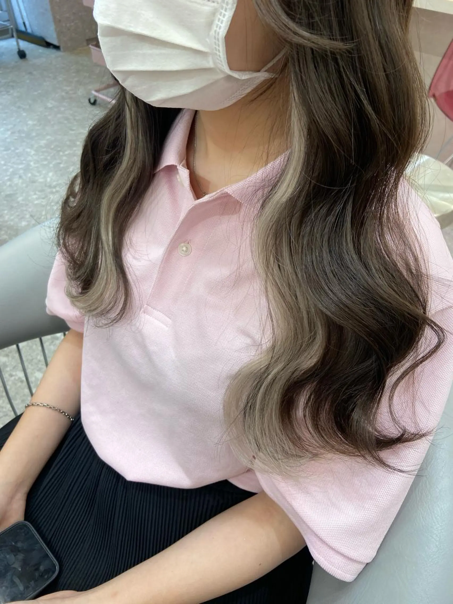 ロング カラー シールエクステ イヤリングカラー インナーカラー エクステ ヨシンモリ エクステ 新宿/韓国ヘア 中明度カラー/かやのヘアスタイル