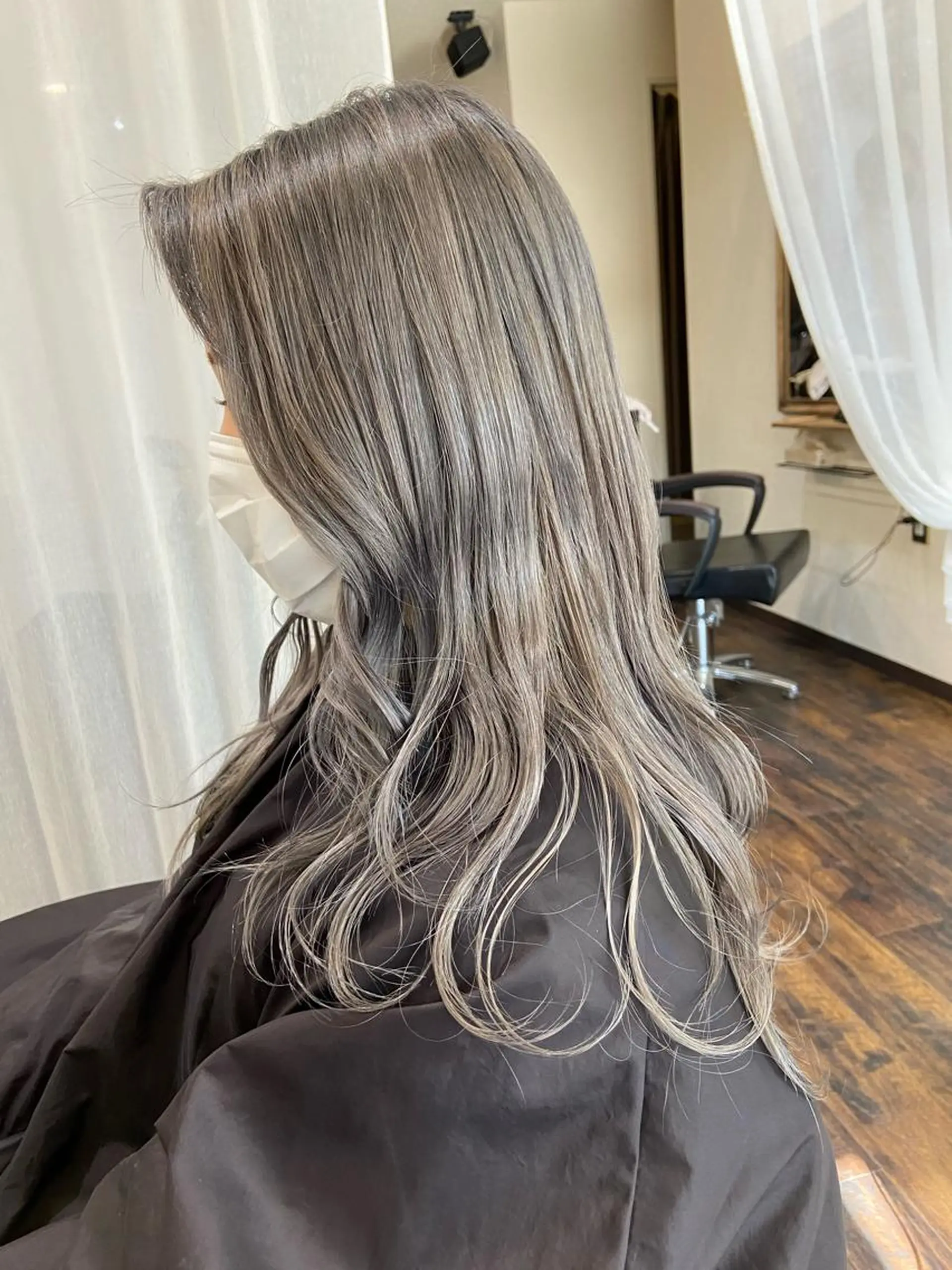 セミロング 柳沼 沙季奈のヘアスタイル