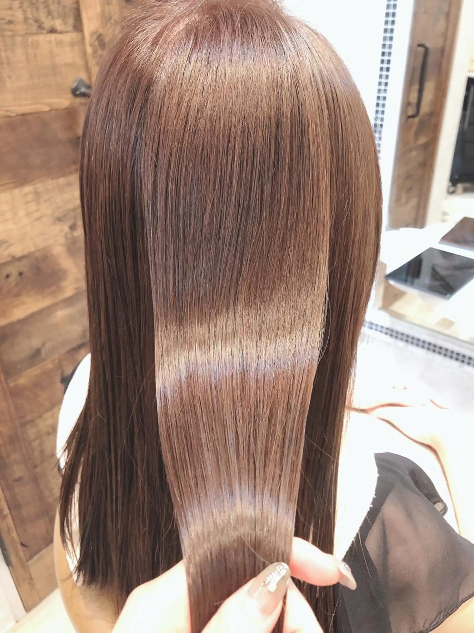 ミディアム カット ヘアカラー トリートメント 代表山口ひな 髪質改善のプロのヘアスタイル