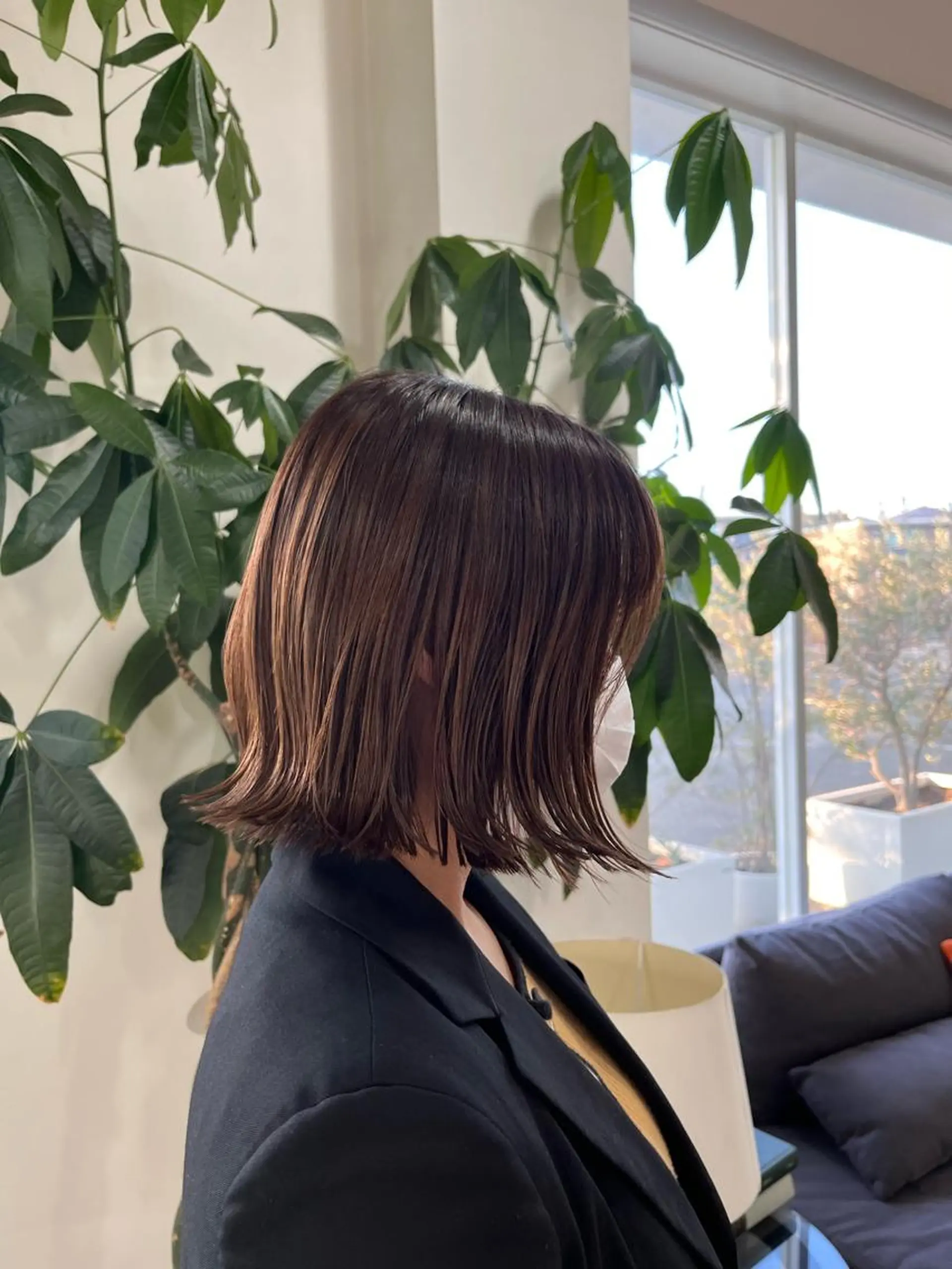 ショート ボブ 外ハネヘア 富永 美玖のヘアスタイル