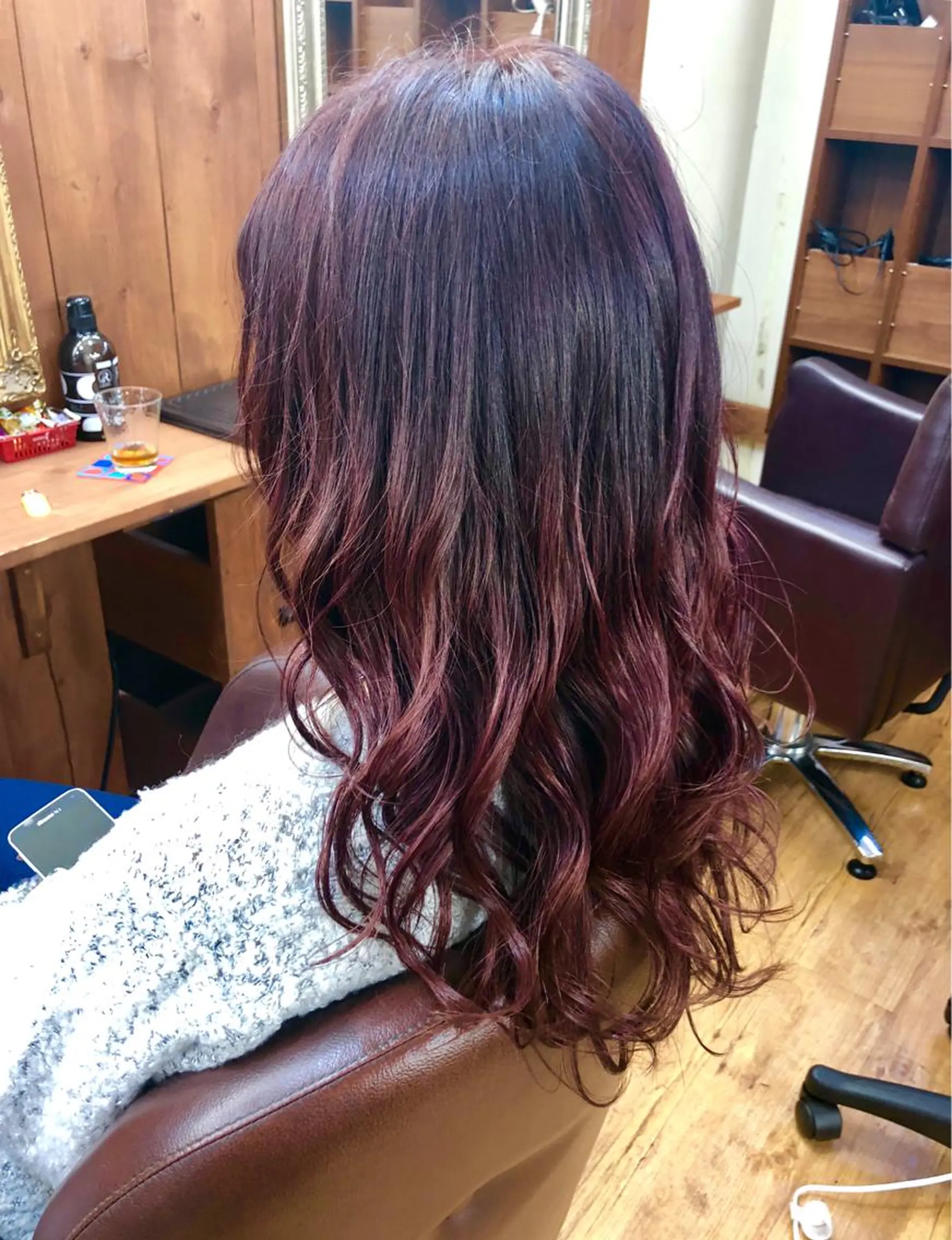 セミロング カラー グラデーションカラー ピンクカラー 髪質改善縮毛矯正なら ✨伊藤佳祐✨のヘアスタイル