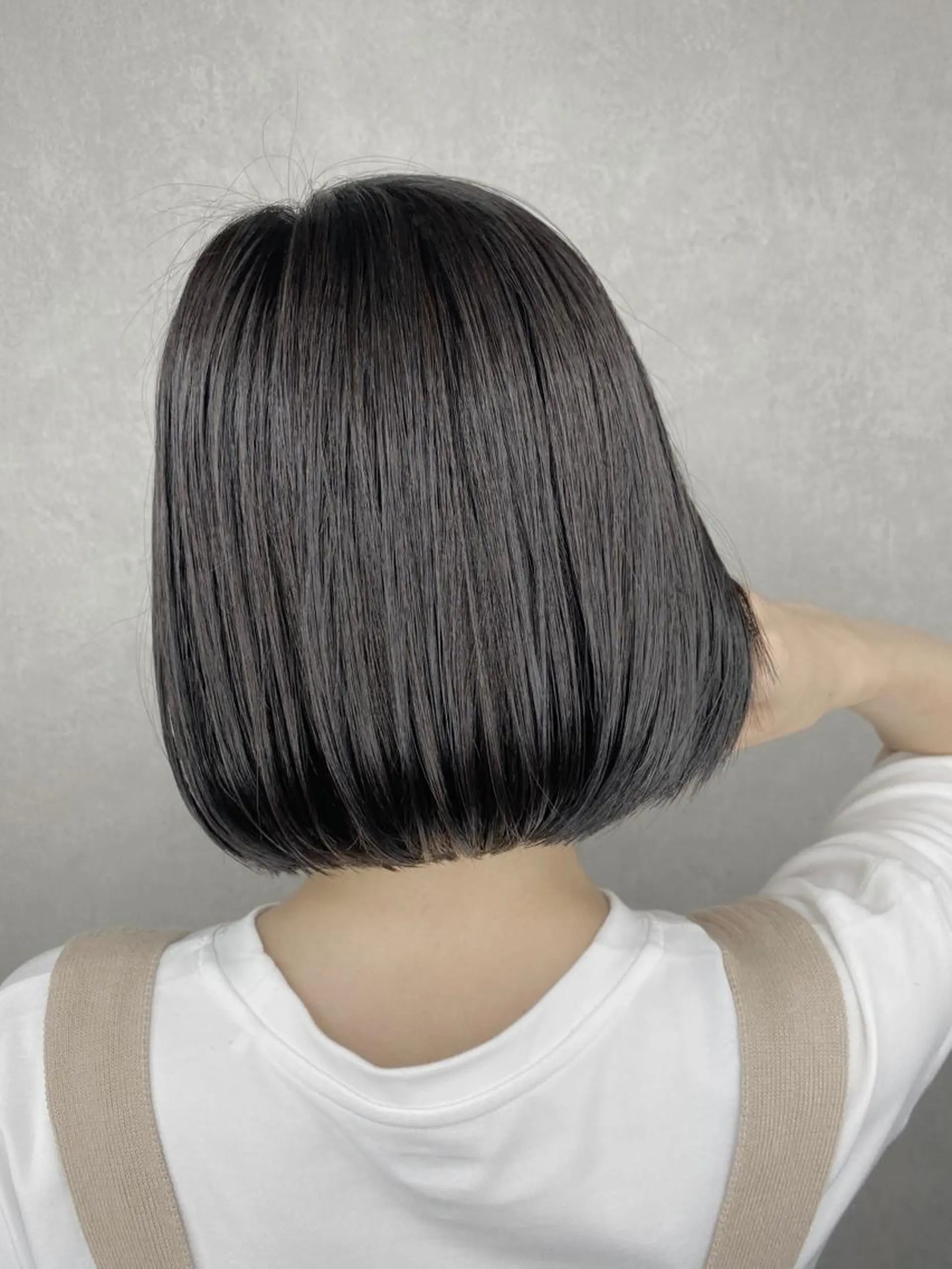 ミディアム カット トリートメント _White所属・ＳＨＩ ＺＵのヘアスタイル