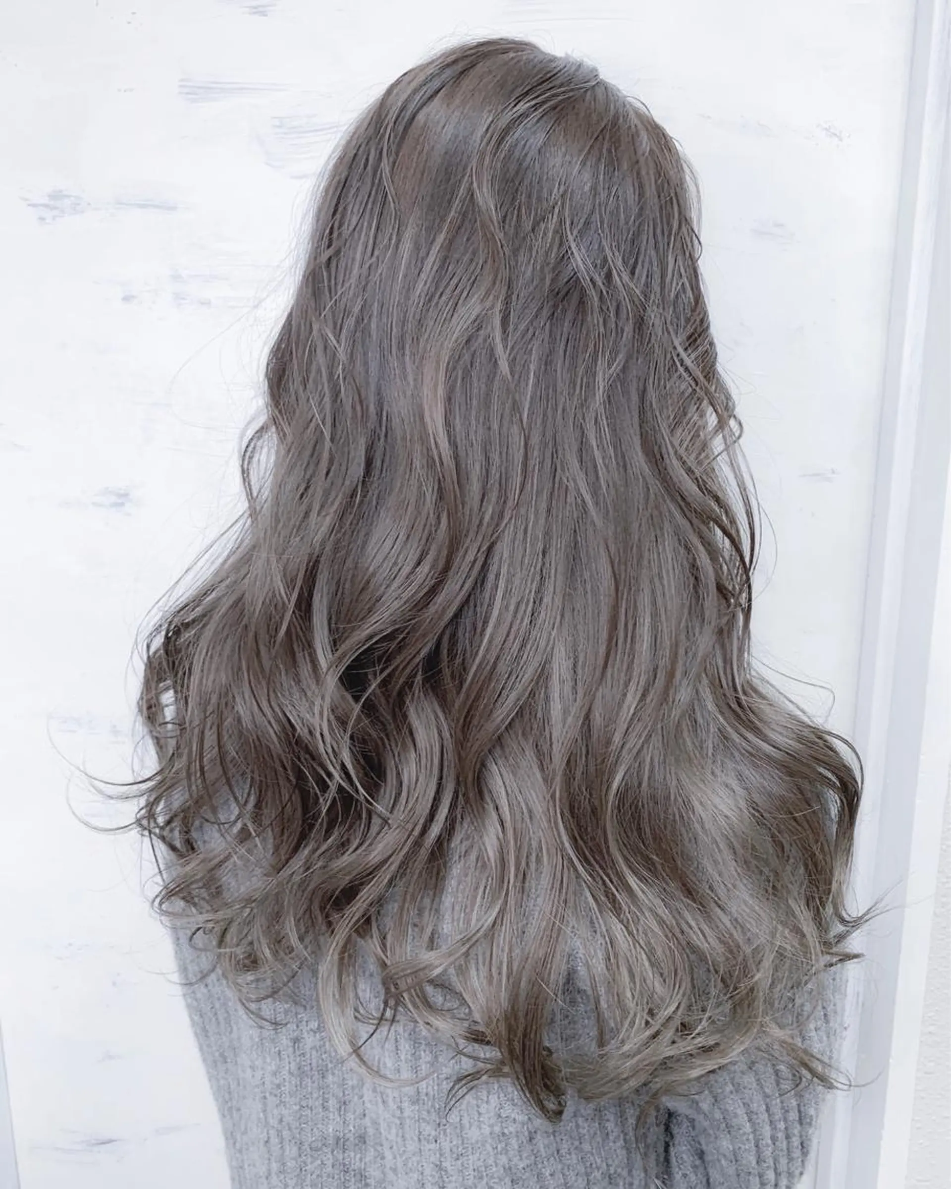 ロング カラー ブリーチ 透明感カラー グレージュ ハイライトカラー ハイライト ヘアカラー エクステ BOX mico.のヘアスタイル