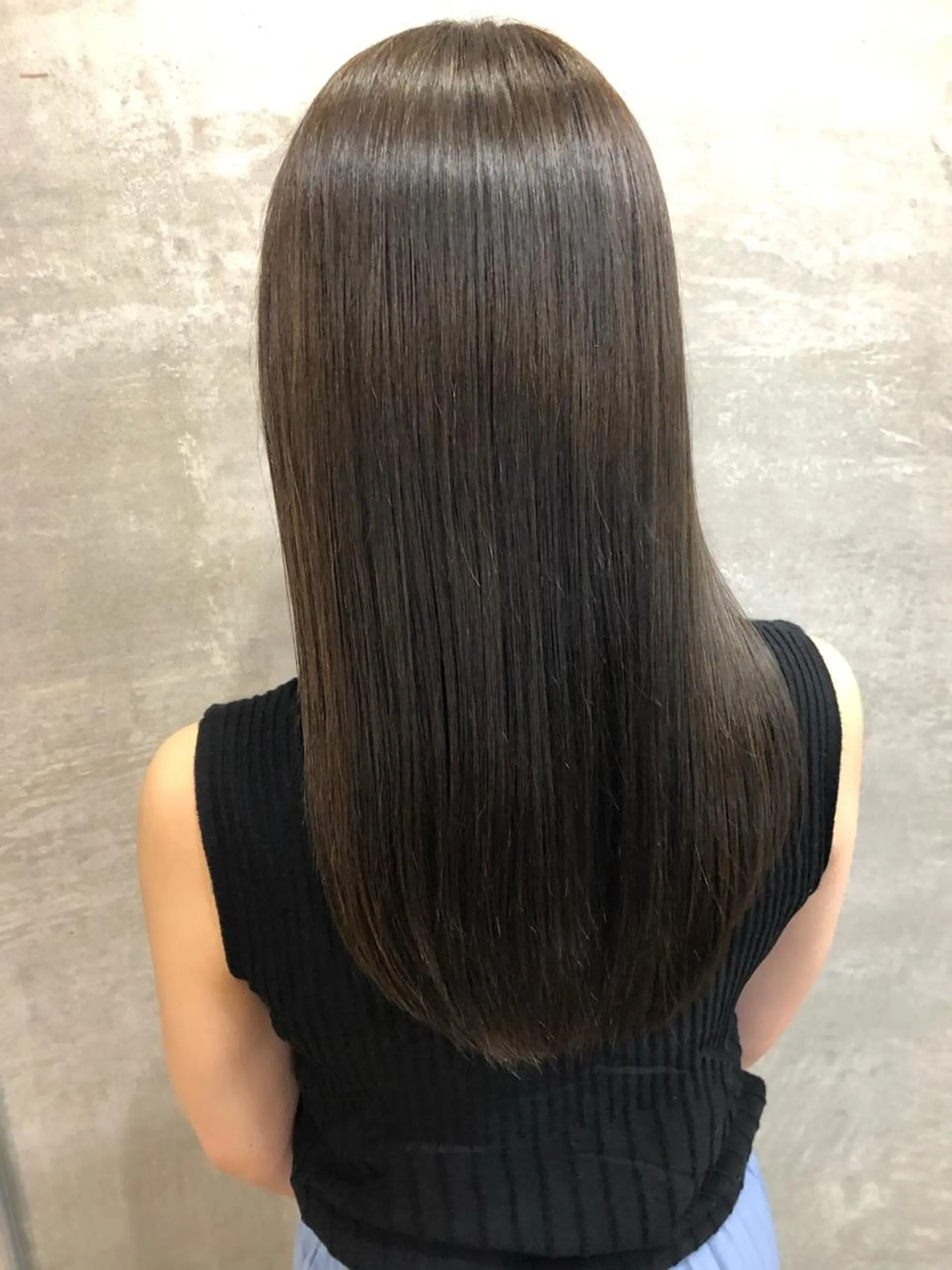 セミロング 山本翔一郎 韓国顔周りレイヤーのヘアスタイル