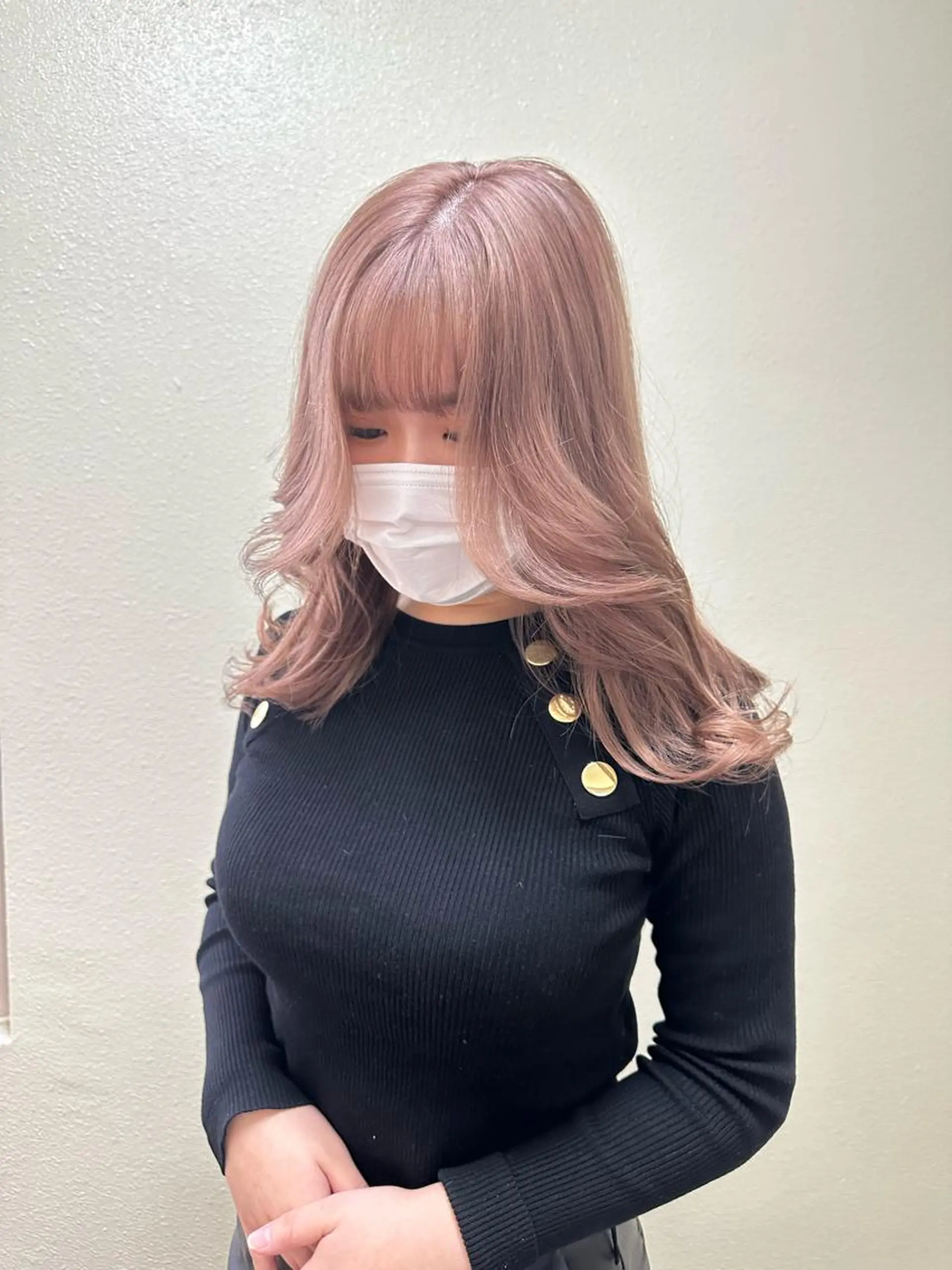 ミディアム カラー パーマ ヘアアレンジ メンズ キッズ ネイル マツエク・マツパ アイブロウ メンズバレイヤージュ メンズブリーチ メンズハイライト メンズインナーカラー メンズ韓国風 切りっぱなしヘアボブ ミディアムヘアRYOのヘアスタイル