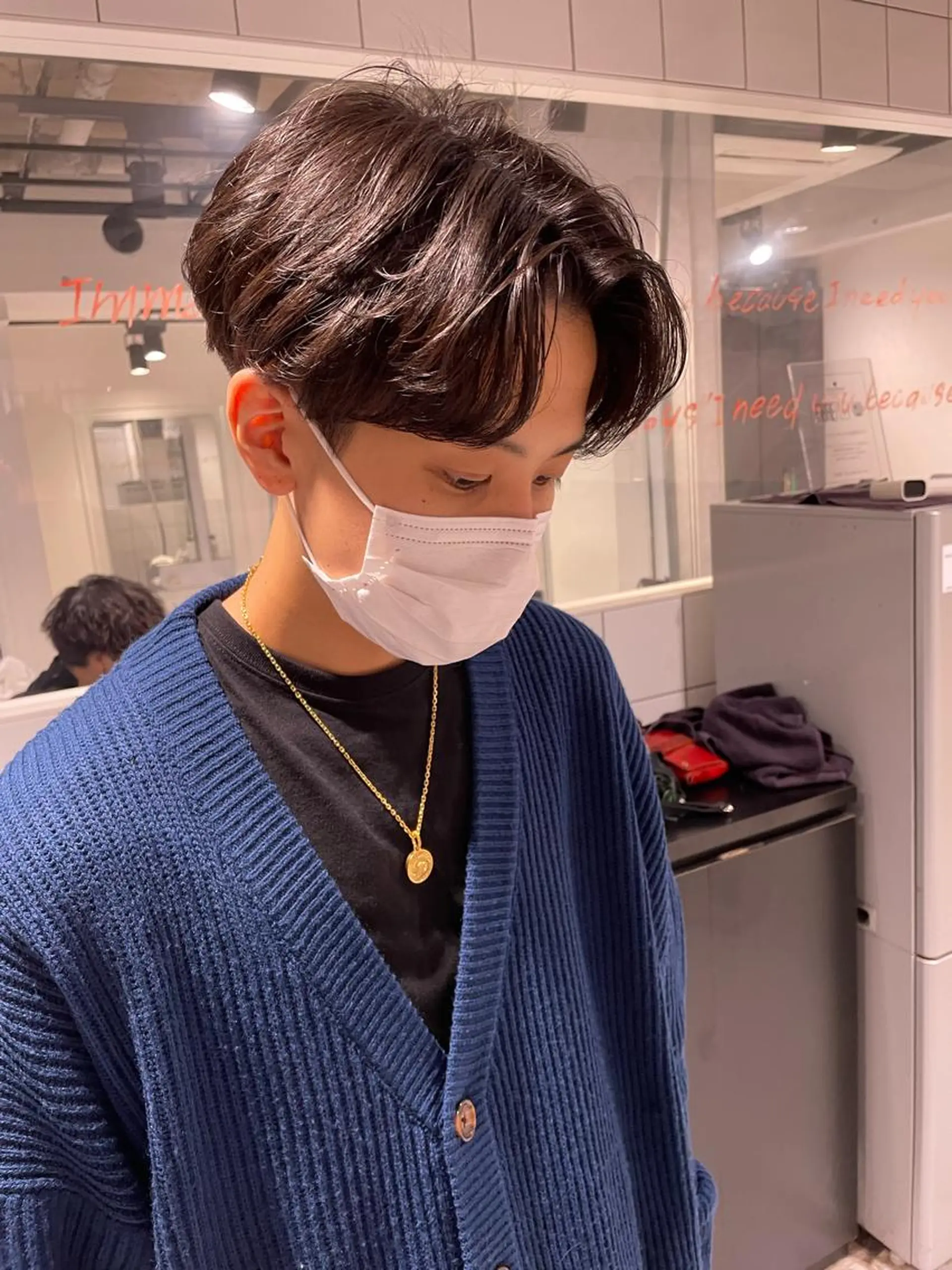 ロング カラー パーマ ヘアアレンジ メンズ キッズ ネイル マツエク・マツパ センターパート マッシュ 刈り上げ カット トリートメント ヘッドスパ ヘアセット スパイキー/フェザー /波巻き/かいとのヘアスタイル