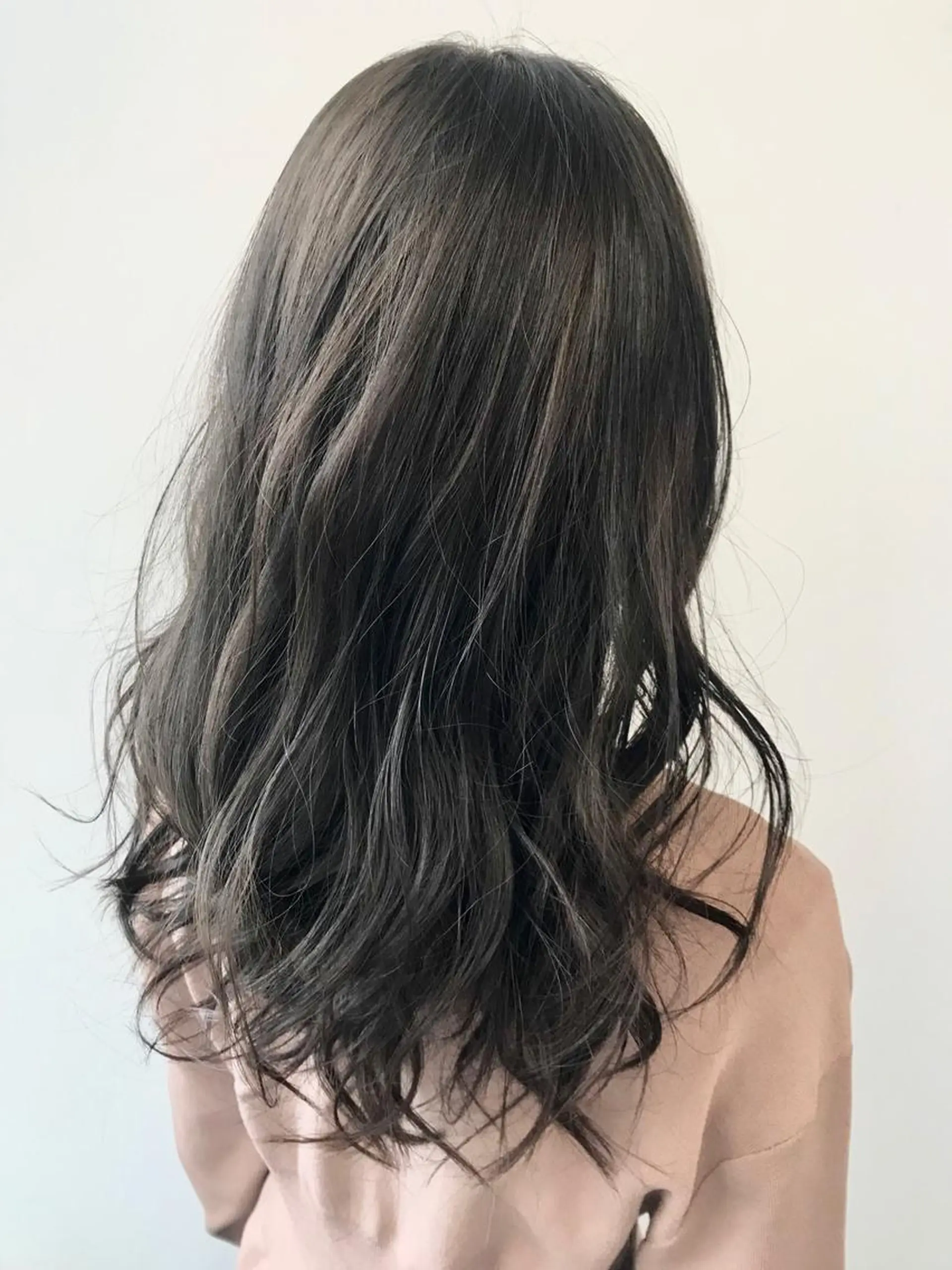 セミロング カット ヘアカラー トリートメント 色気レイヤー& ショートはお任せ🌟のヘアスタイル