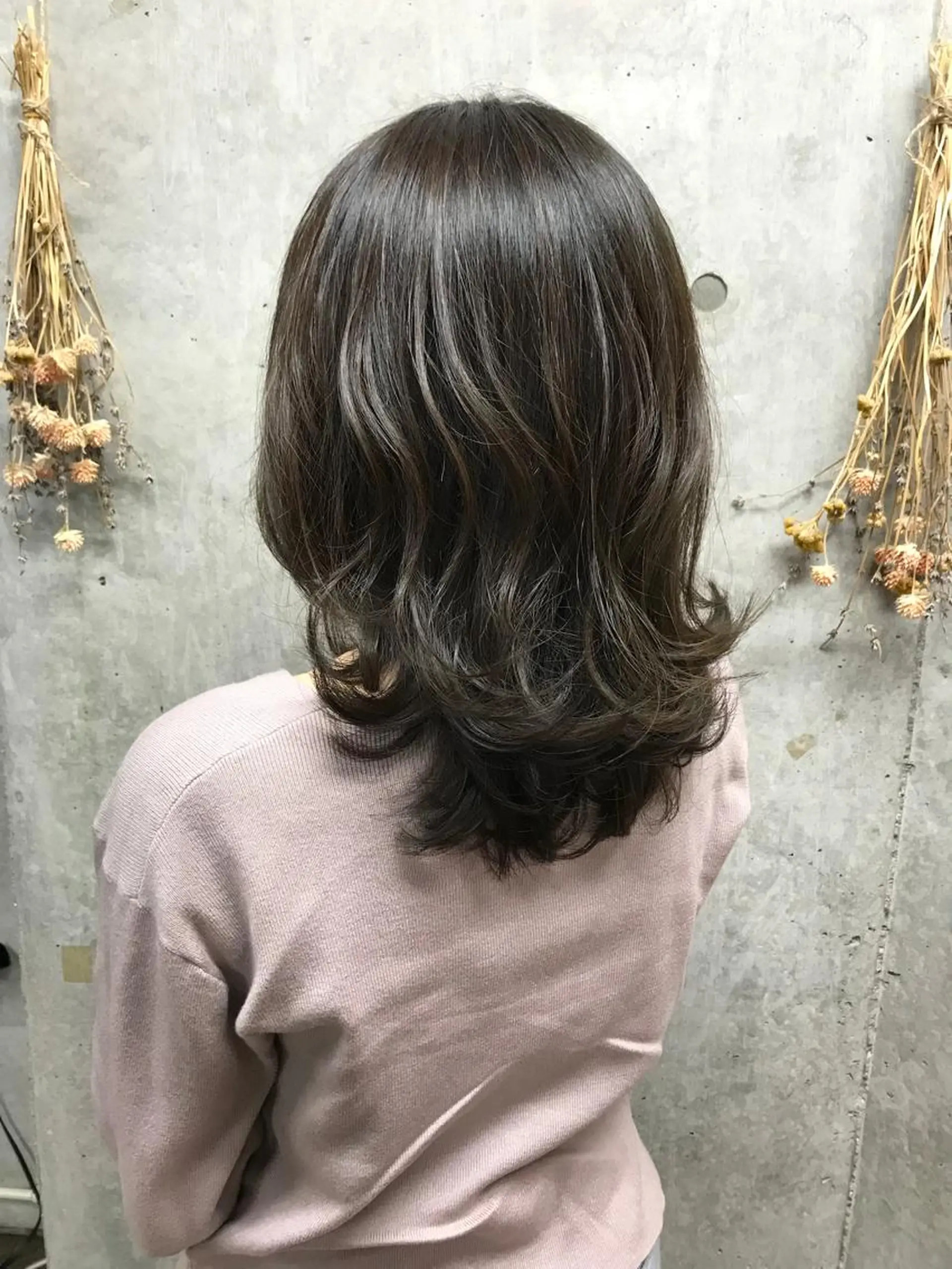 ミディアム カラー ヘアアレンジ アッシュ 透明感カラー Satsuki ✂︎♡のヘアスタイル