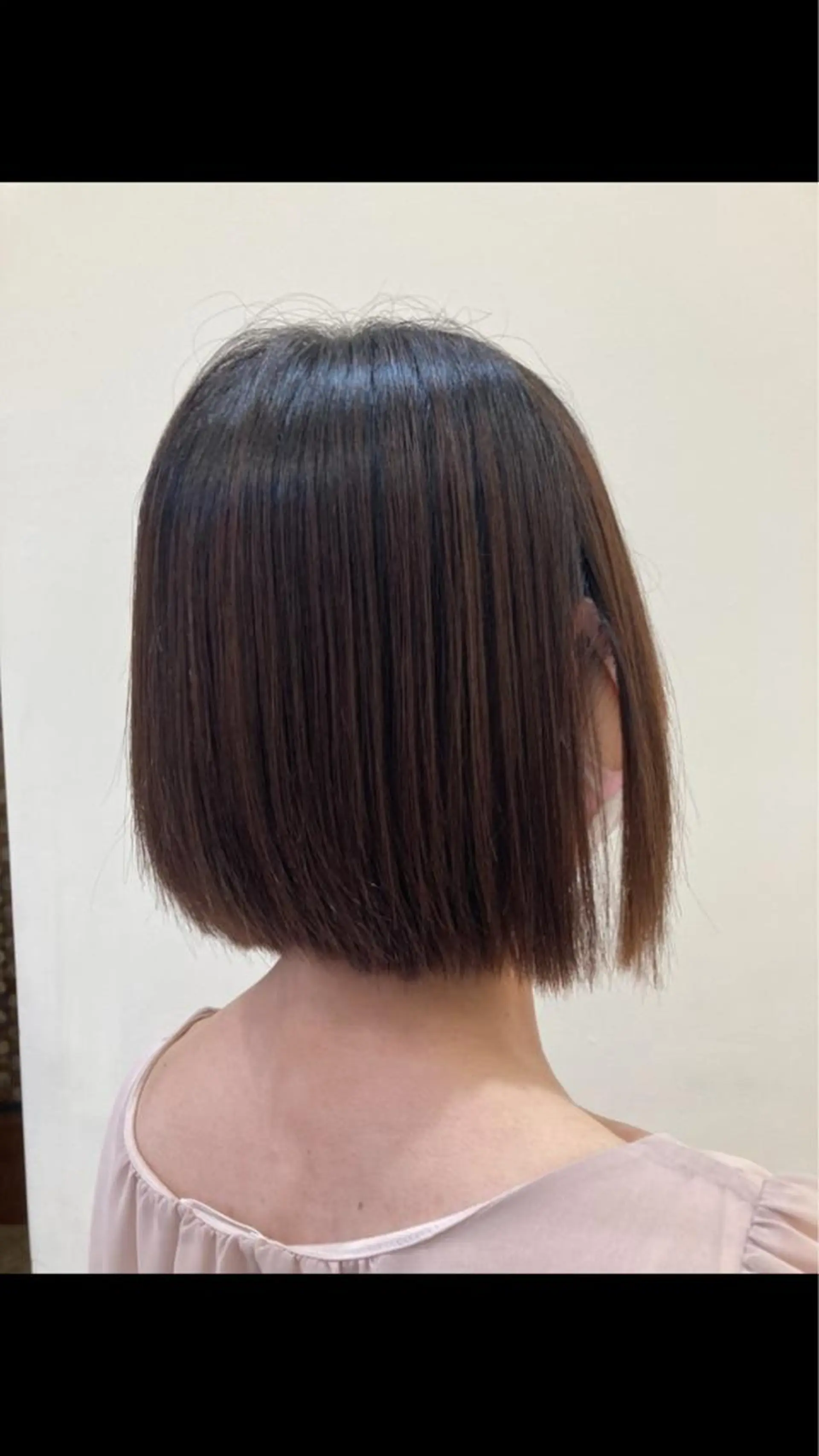 ミディアム カラー ショートカット／ 明千（ミチ）のヘアスタイル