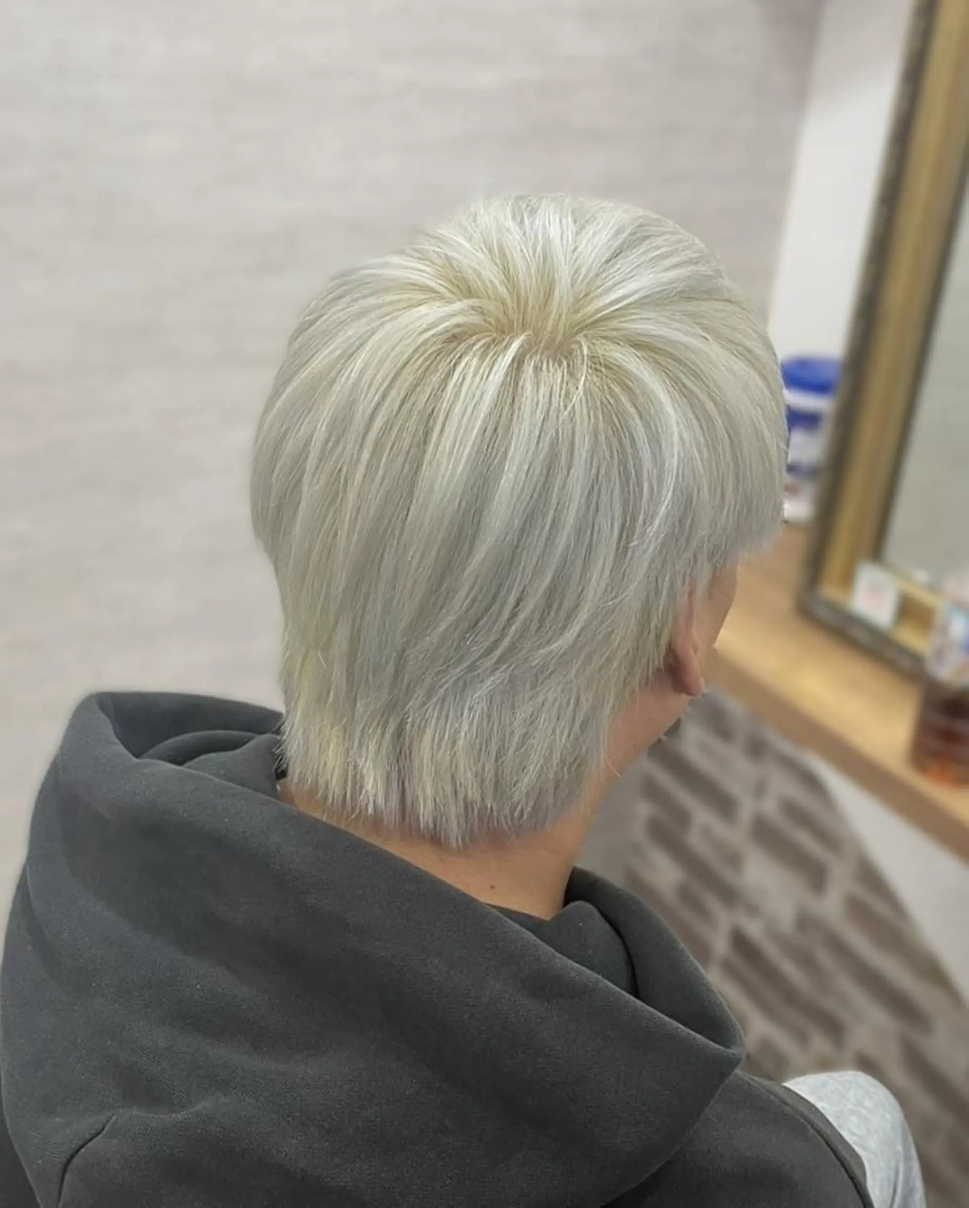 メンズ カラー メンズハイトーン ハイトーンカラー カット ヘアカラー 久屋４番徒歩2分/ ブリーチ・縮毛・谷崎のヘアスタイル