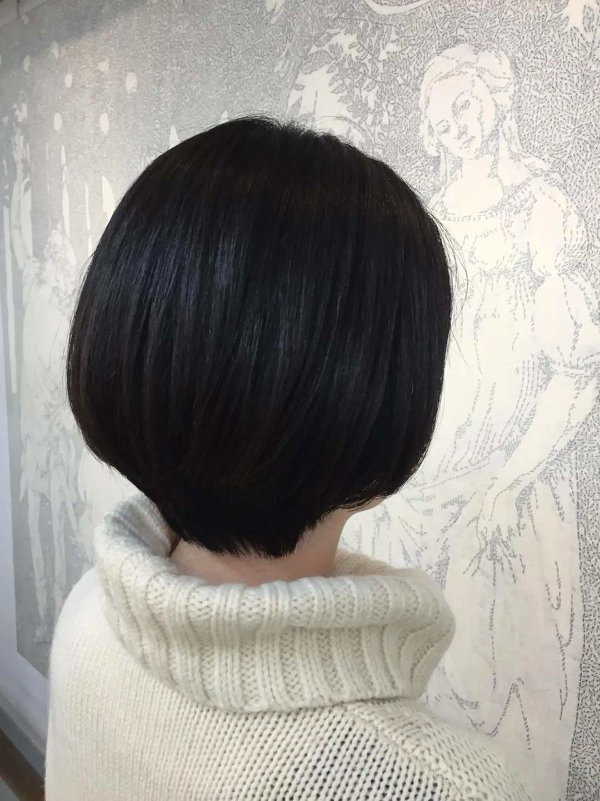 ショート アルファ シェリのヘアスタイル