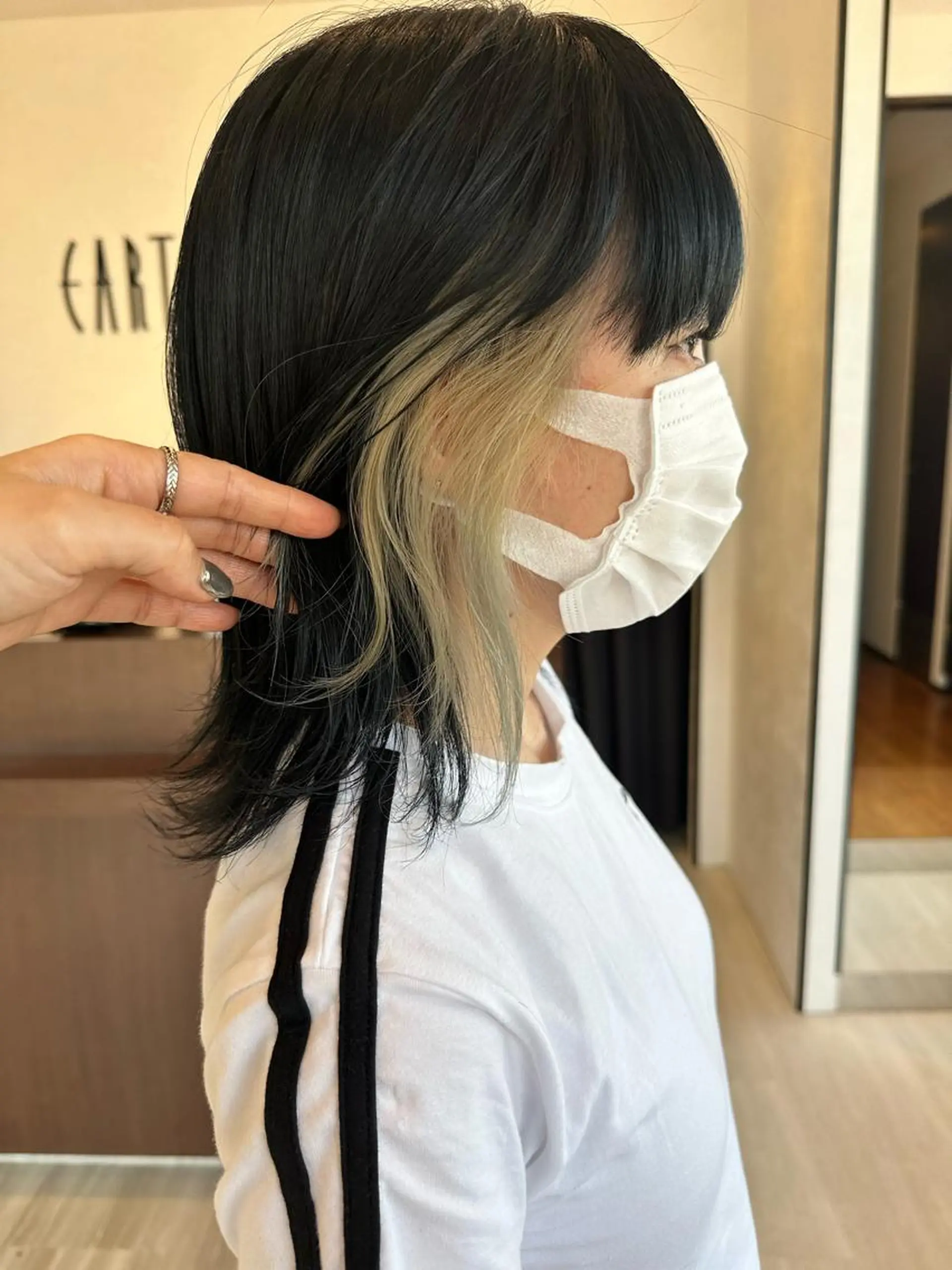 ミディアム カラー イヤリングカラー EARTH長岡店🩵 石原莉穂のヘアスタイル