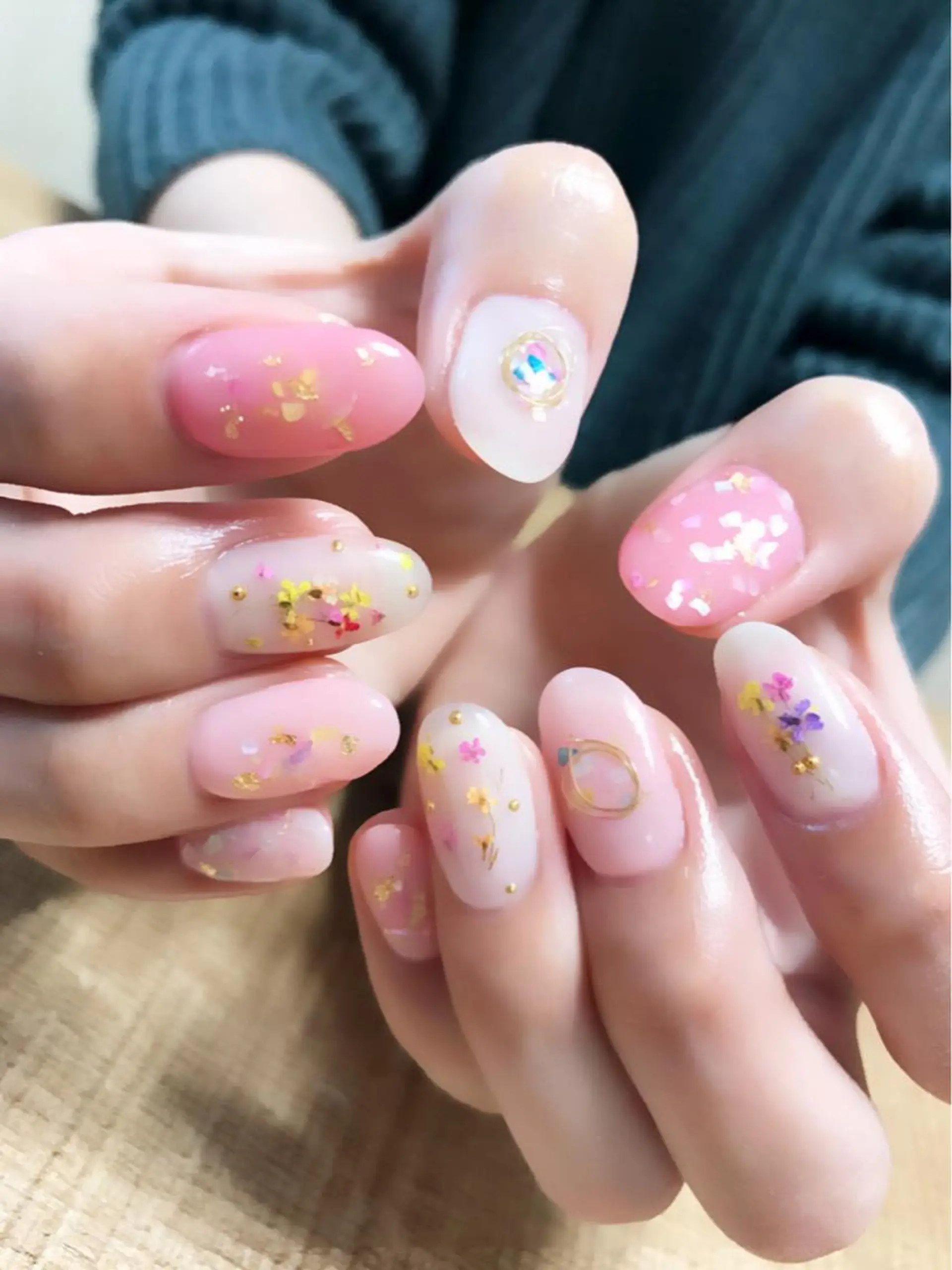 ネイル ツメトマツゲ .のネイルデザイン