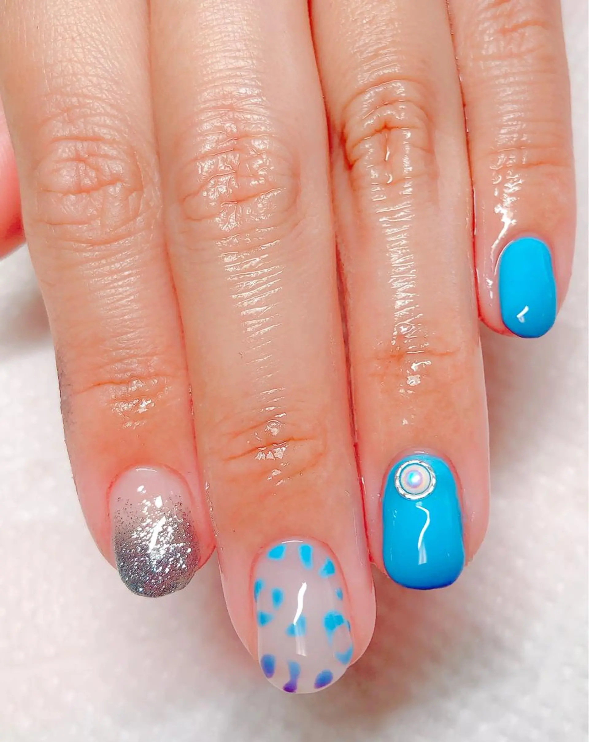 ネイル ジェルネイル CROWN プライベートサロンのネイルデザイン