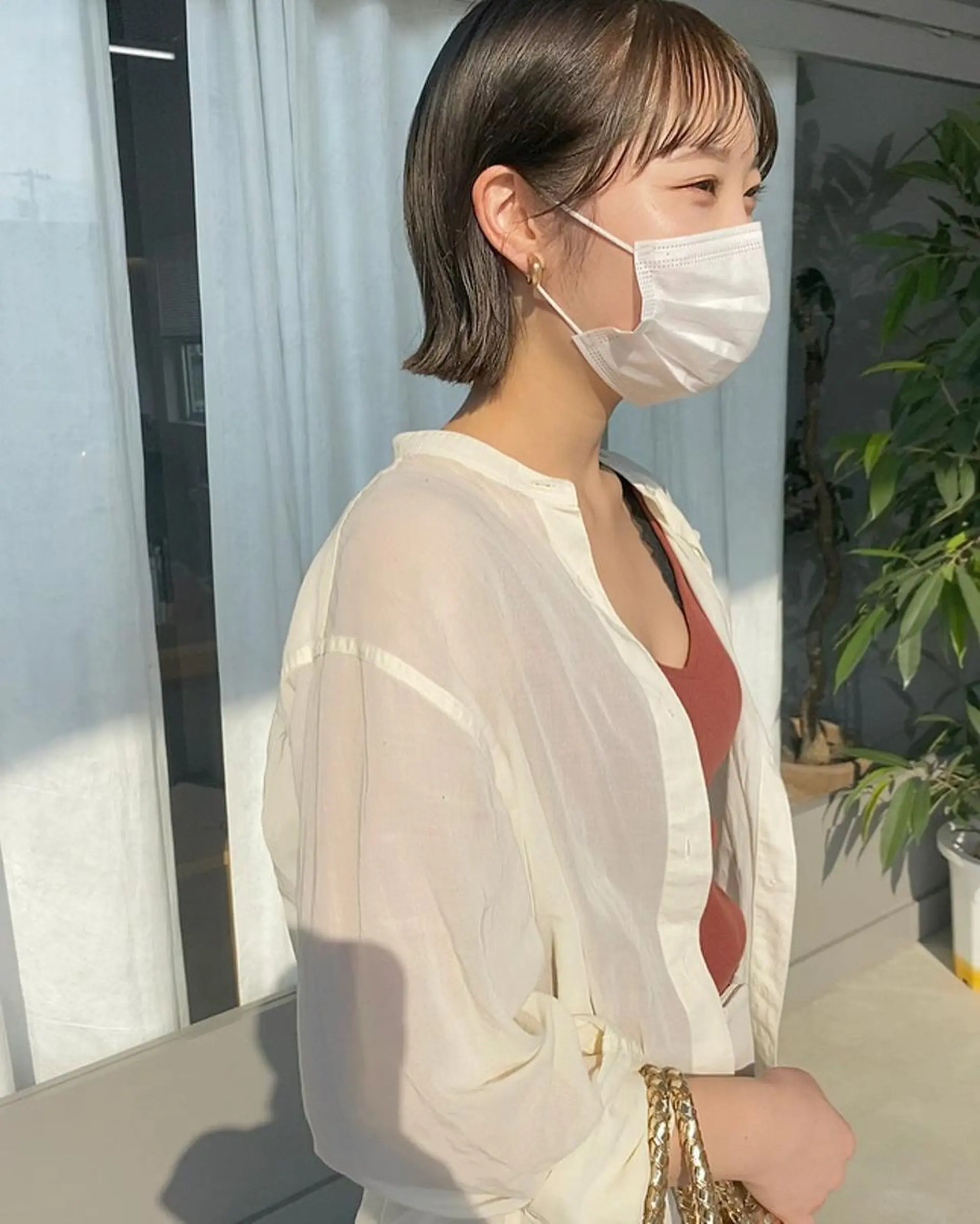 ショート カラー ベージュカラー オリーブベージュ ボブ カット ヘアカラー 塚原 安優のヘアスタイル