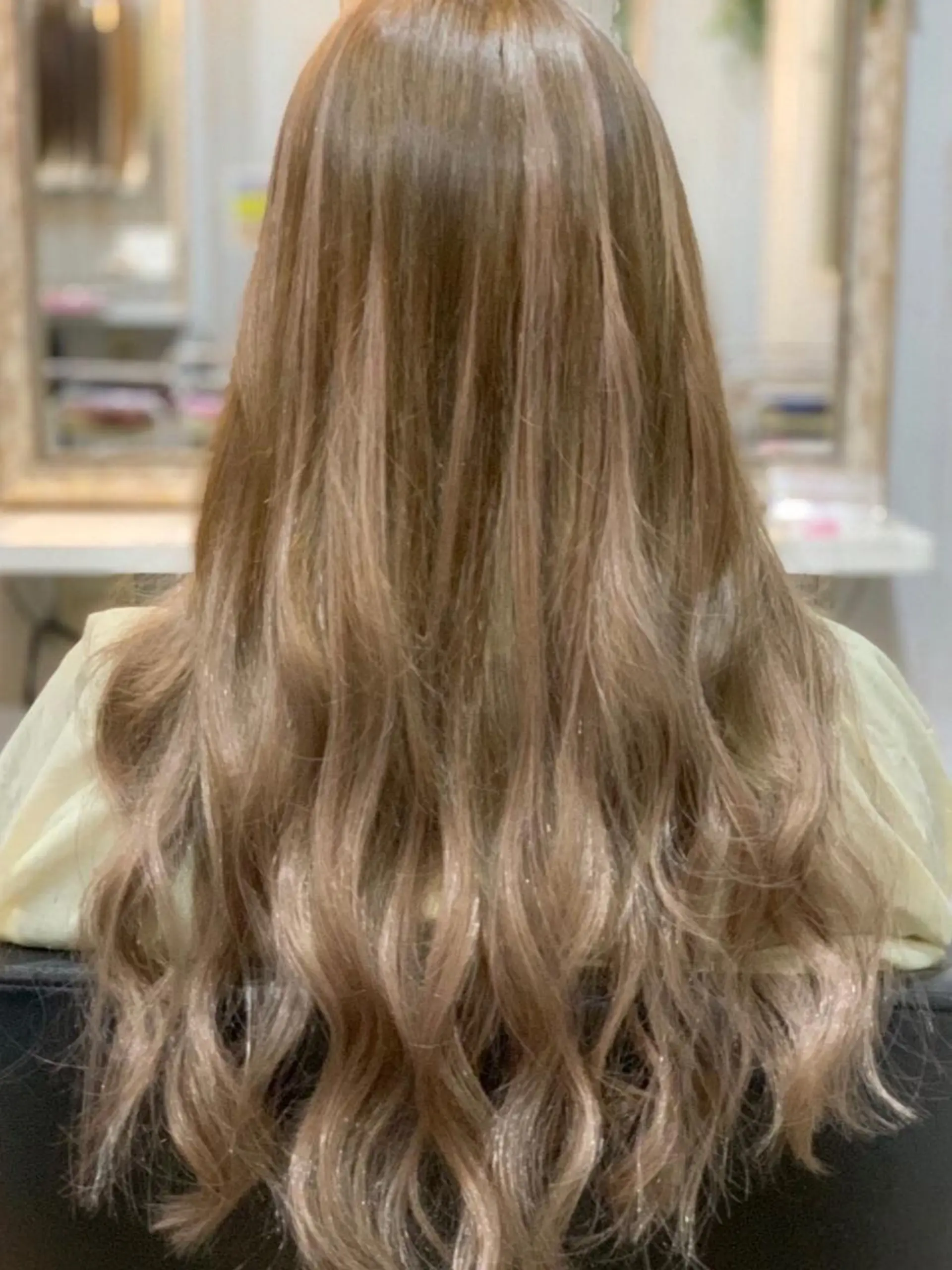 ロング カラー パーマ ヘアアレンジ カット エクステ チビ編み込みエクステ シールエクステのヘアスタイル