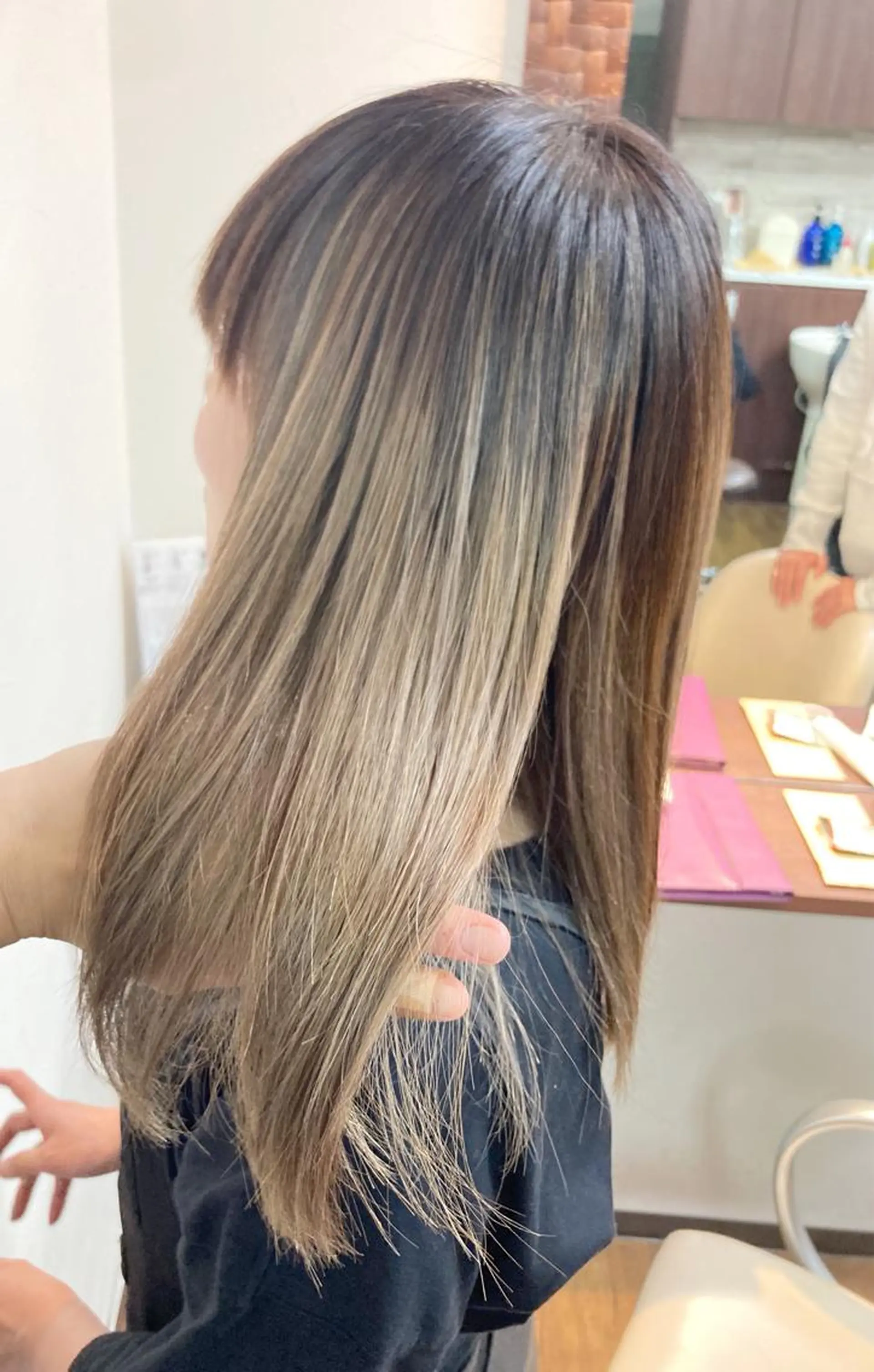 カラー one's heart所属・ヘアと眉Otsuka Hikari💆‍♀のヘアスタイル