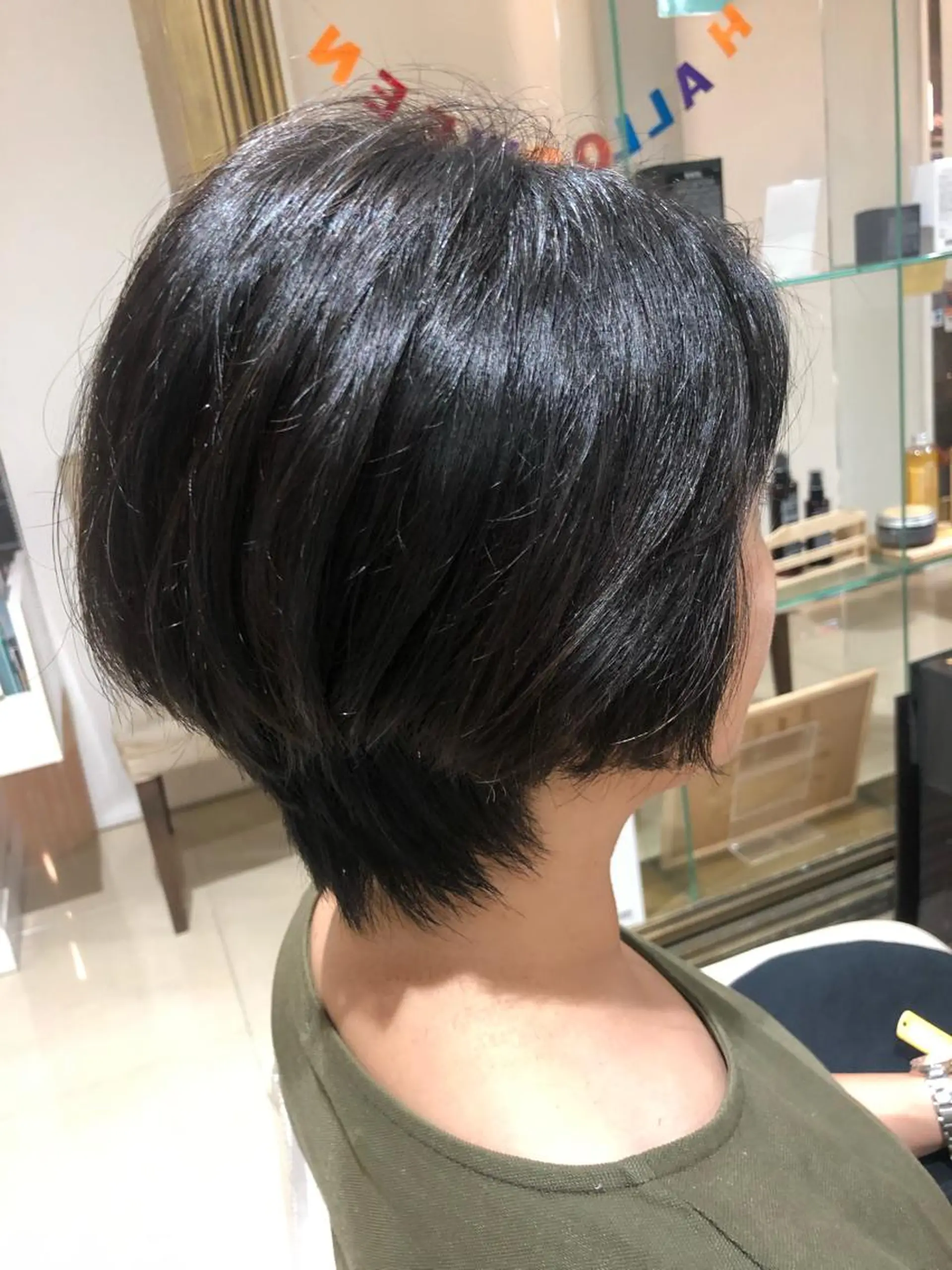 ショート 似合う髪型が 分からない方へのヘアスタイル