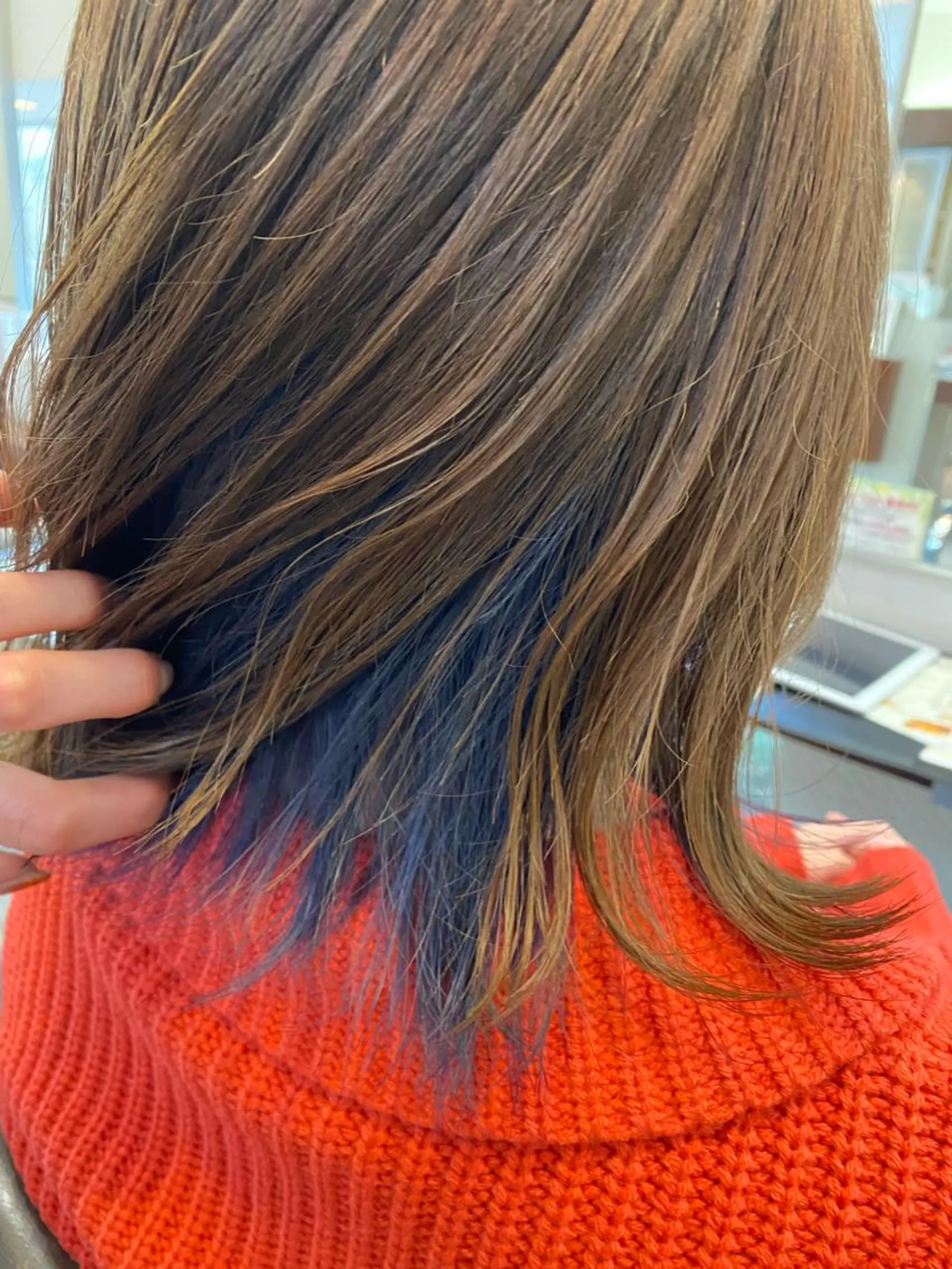 ミディアム カット ヘアカラー トリートメント 吉田 桃香のヘアスタイル