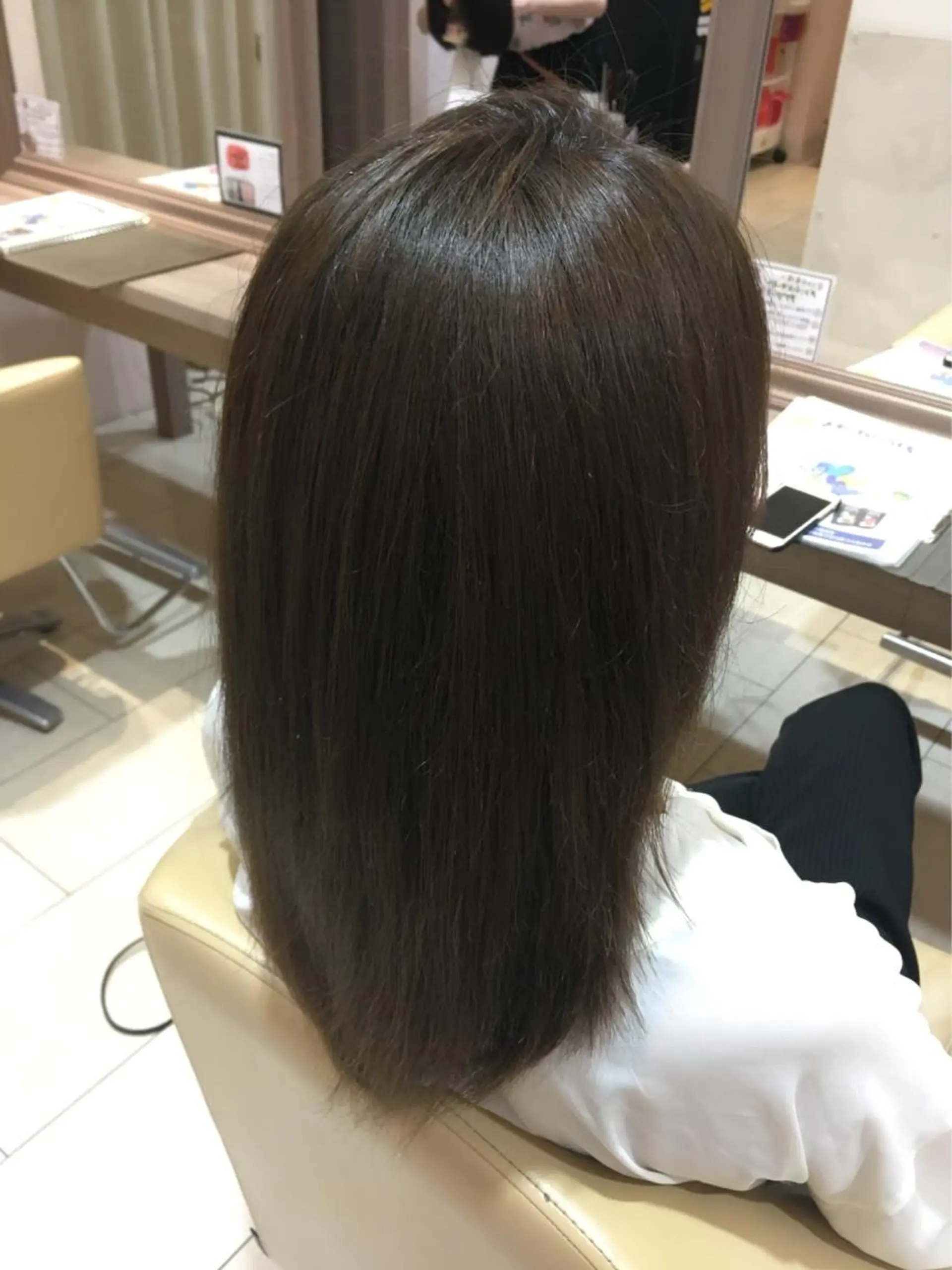 ミディアム カラー 農添 杏のヘアスタイル
