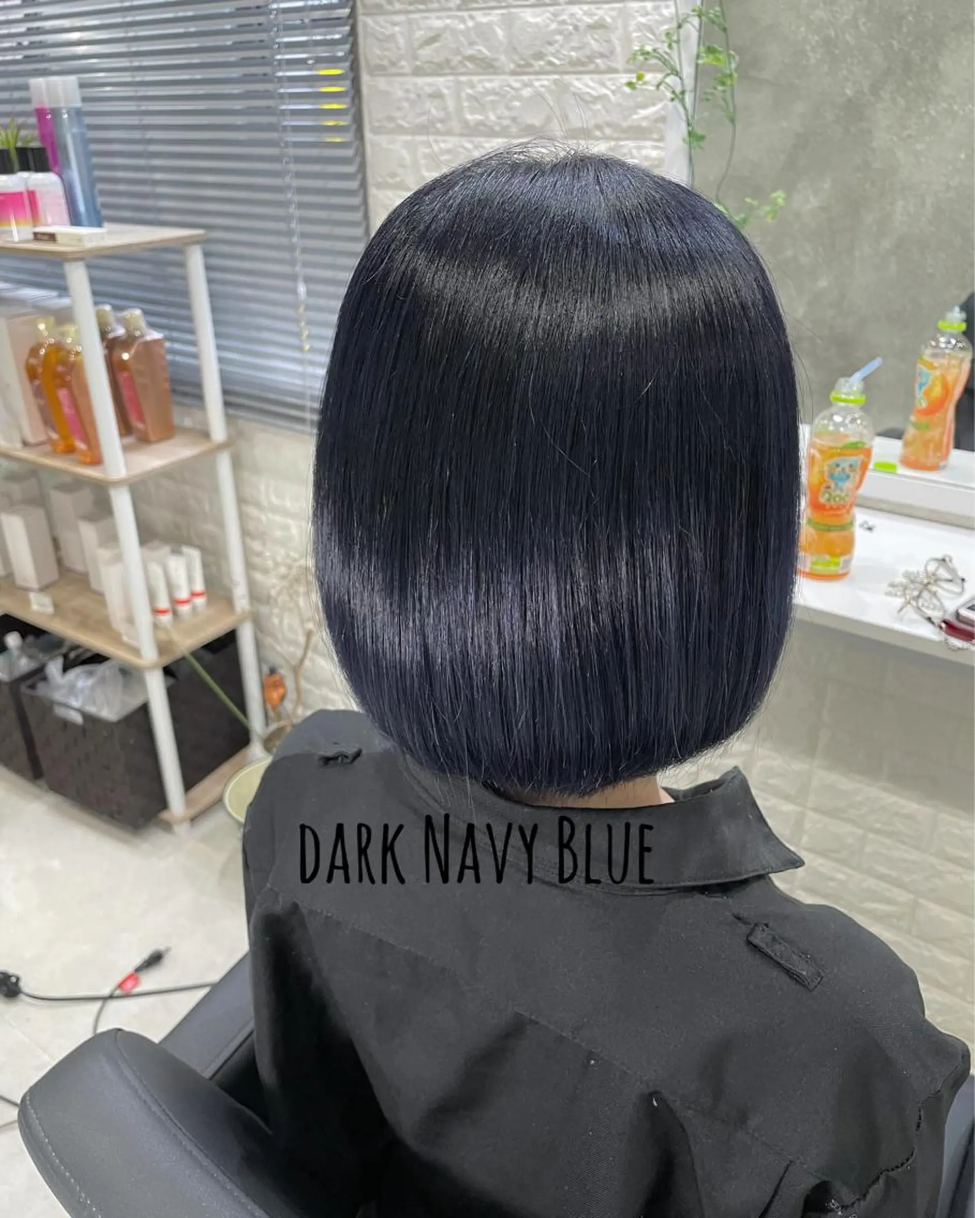 ショート カラー ブルーカラー ネイビーカラー ヘアカラー トリートメント にしき さんのヘアスタイル