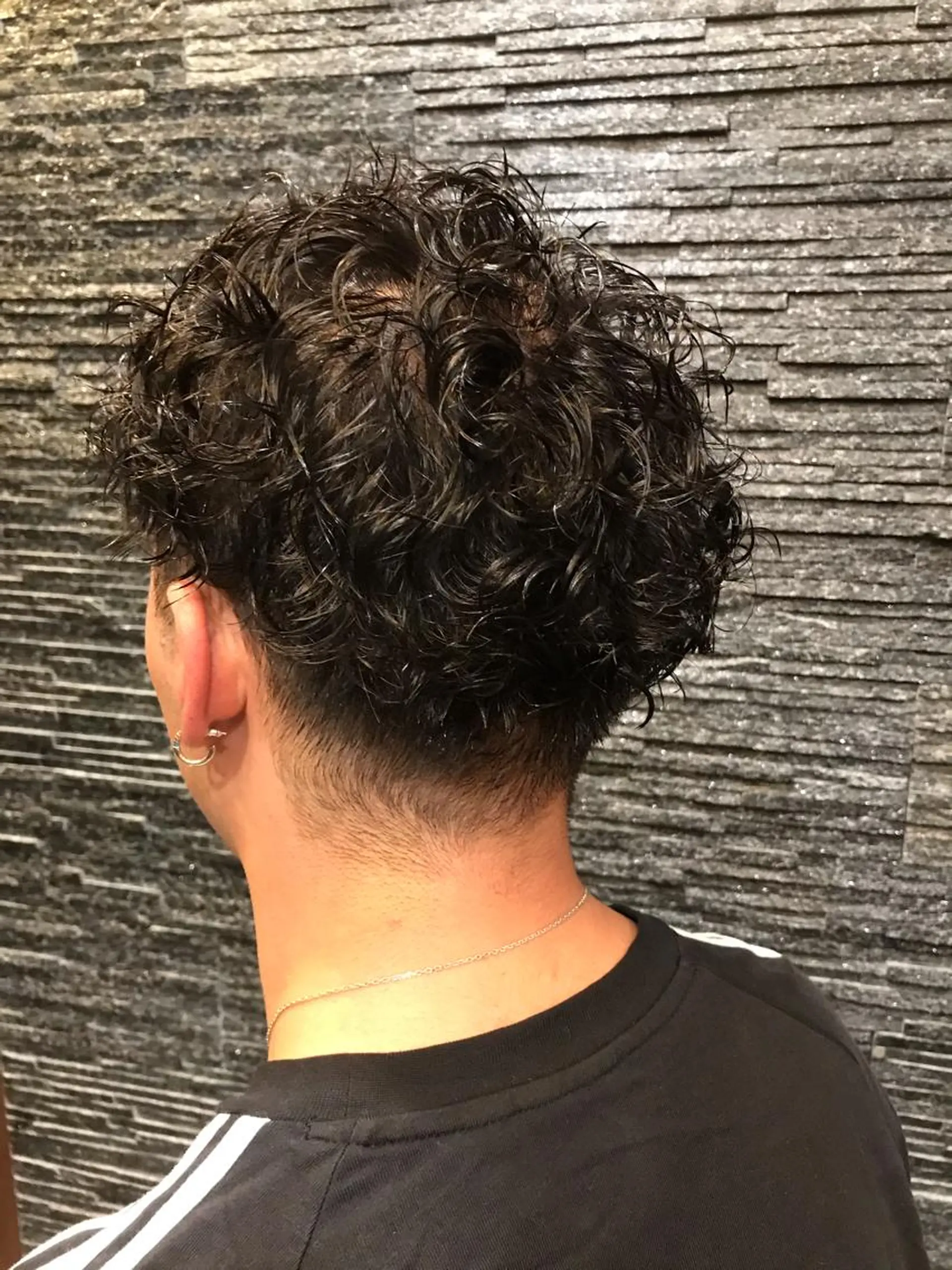 ショート パーマ メンズ メンズパーマ スパイラルパーマ 野川 純麗のヘアスタイル