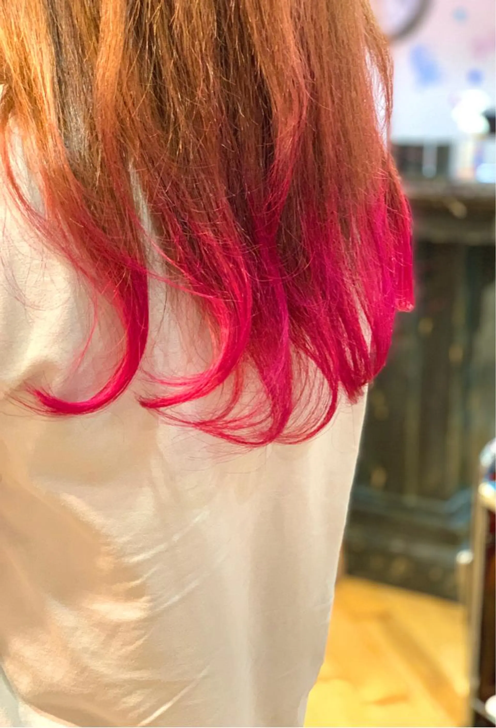 セミロング カラー ブリーチ ピンクカラー カット ヘアカラー トリートメント 廣瀬 智志のヘアスタイル