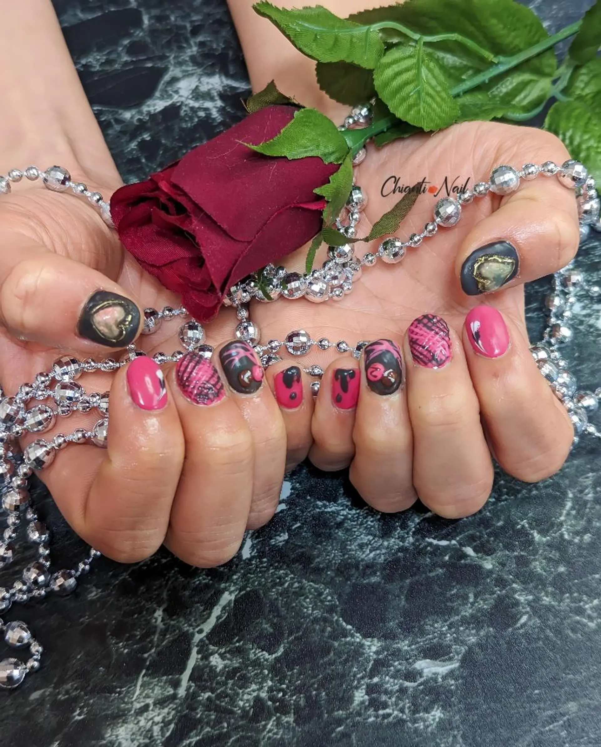 ネイル バレンタイン Chianti Nailのネイルデザイン