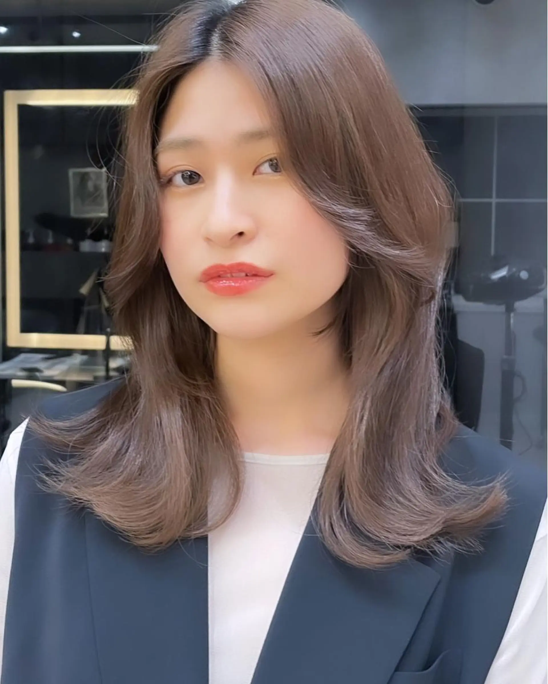 ミディアム 池袋/韓国/レイヤー 髪質改善/村上けいとのヘアスタイル
