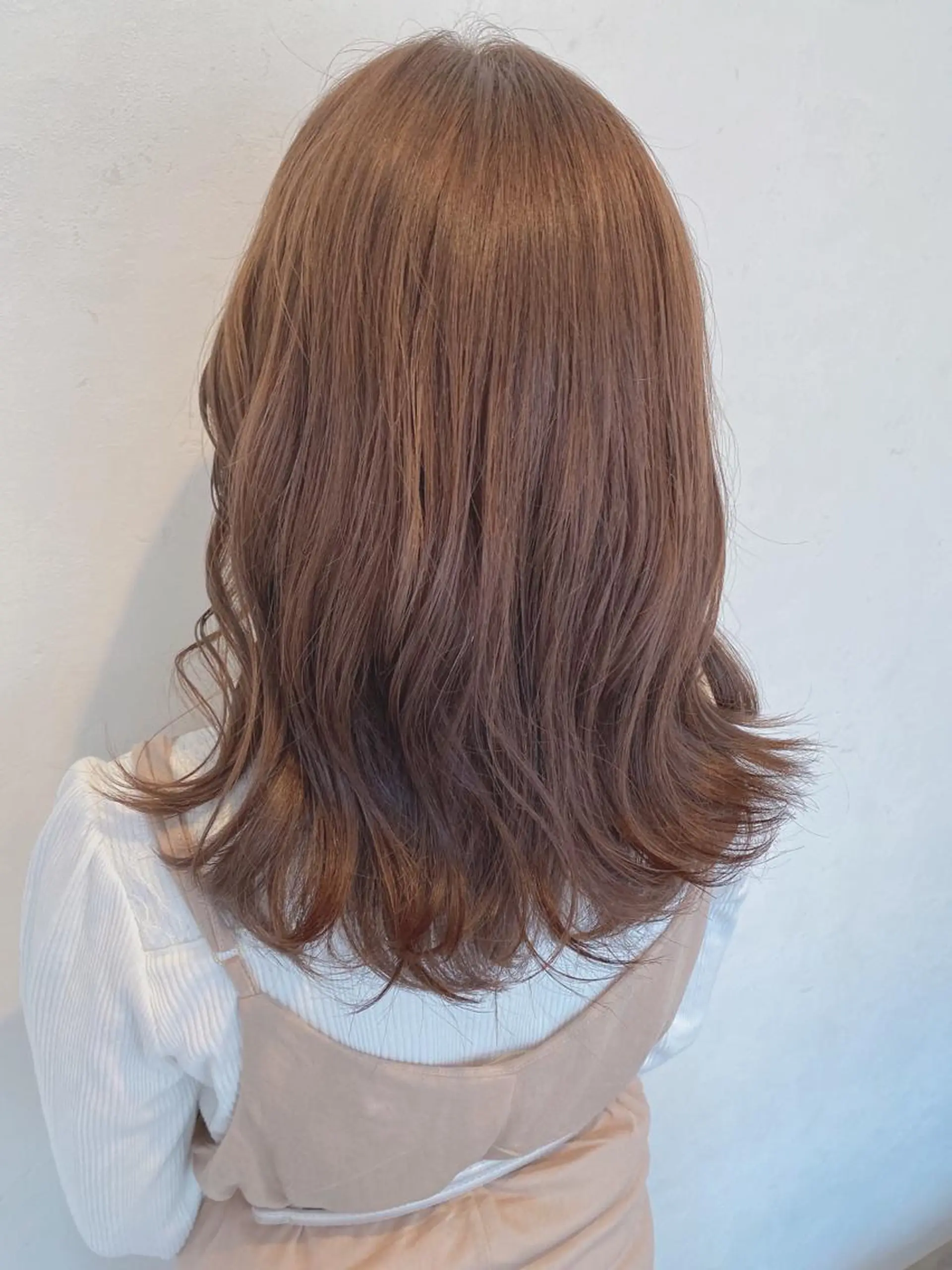 ミディアム カラー 伊藤 さやかのヘアスタイル