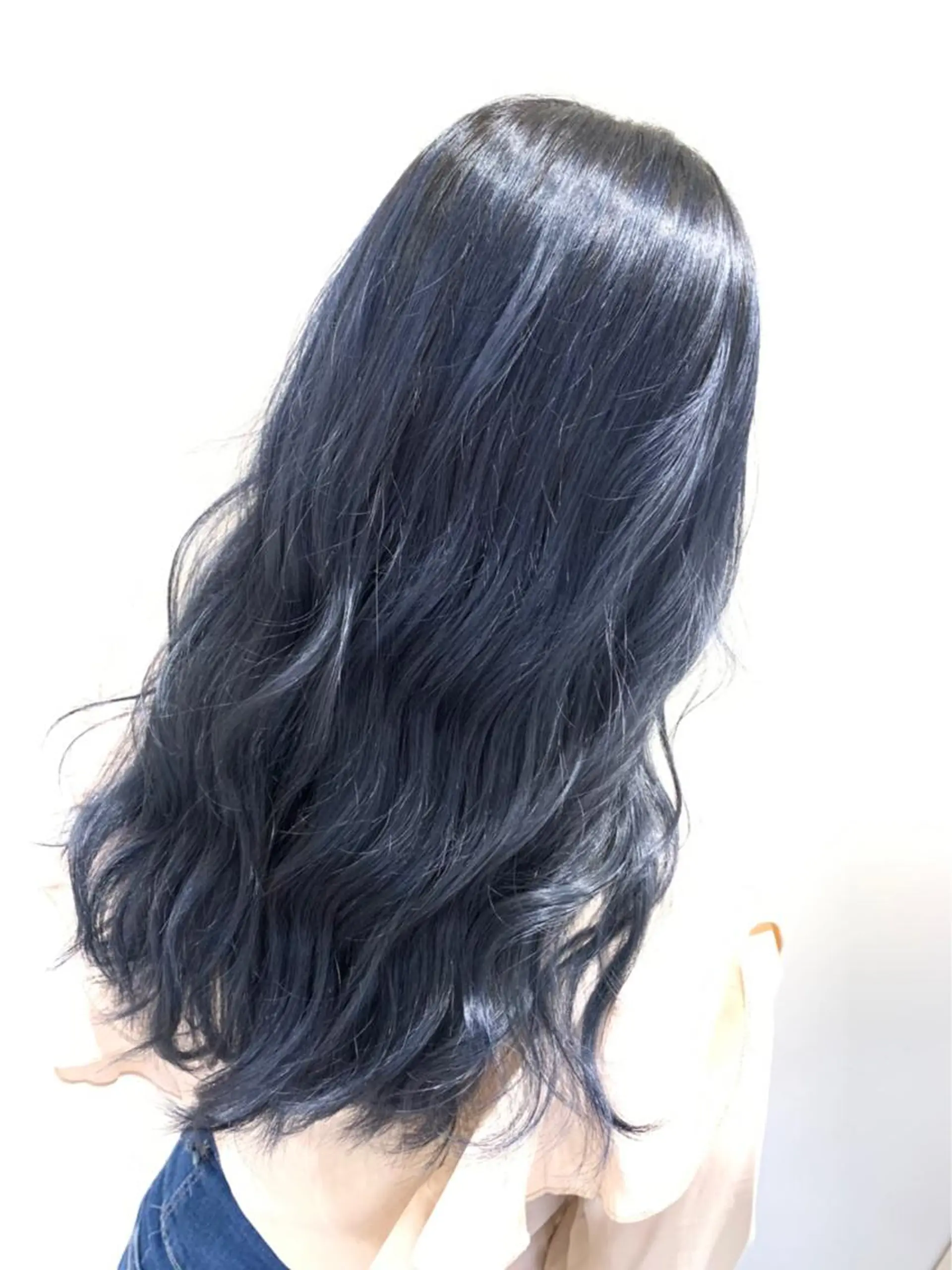 ロング カラー ブルーカラー ネイビーカラー ヘアカラー トリートメント 💓シールエクステ ルミエールのヘアスタイル