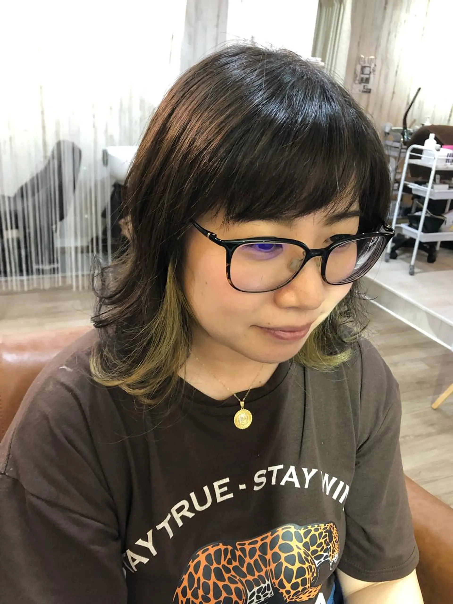 ミディアム ヘアカラー トリートメント 🐆アンドウ チカコ🦓のヘアスタイル