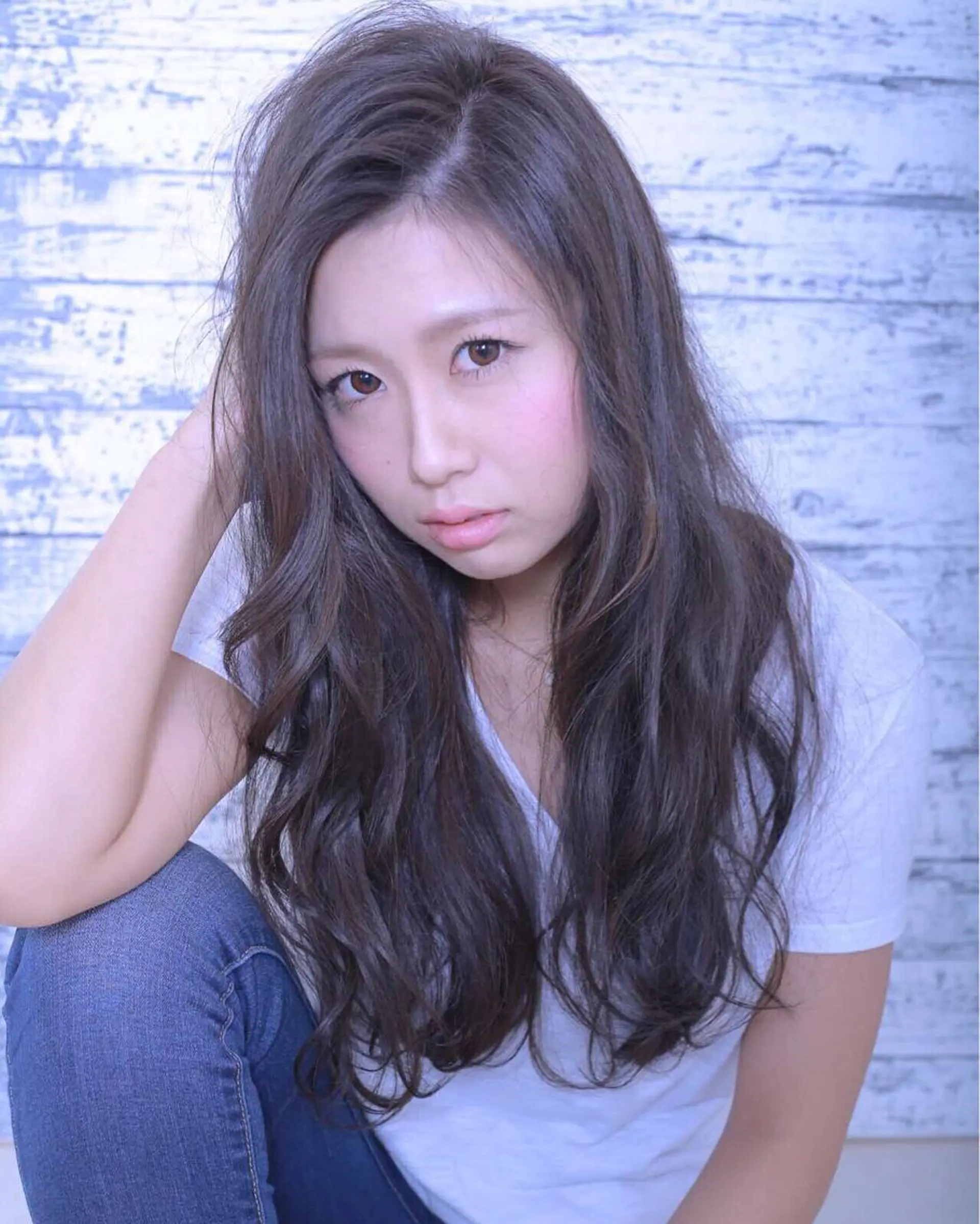 ロング 伊藤 裕貴のヘアスタイル