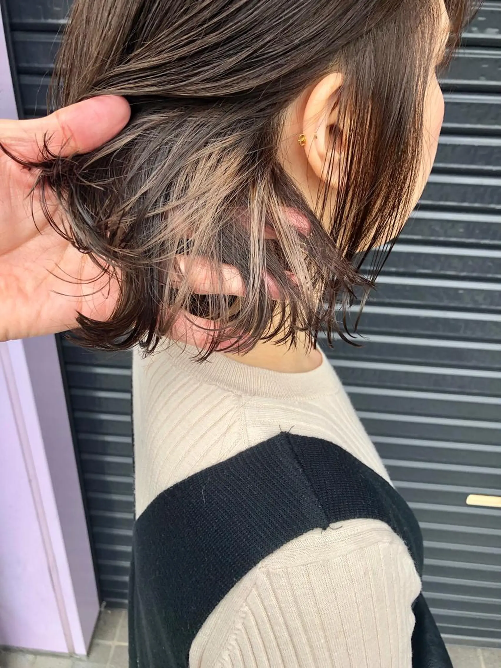 ミディアム カラー グレージュ インナーカラー 西川 ヒロキのヘアスタイル