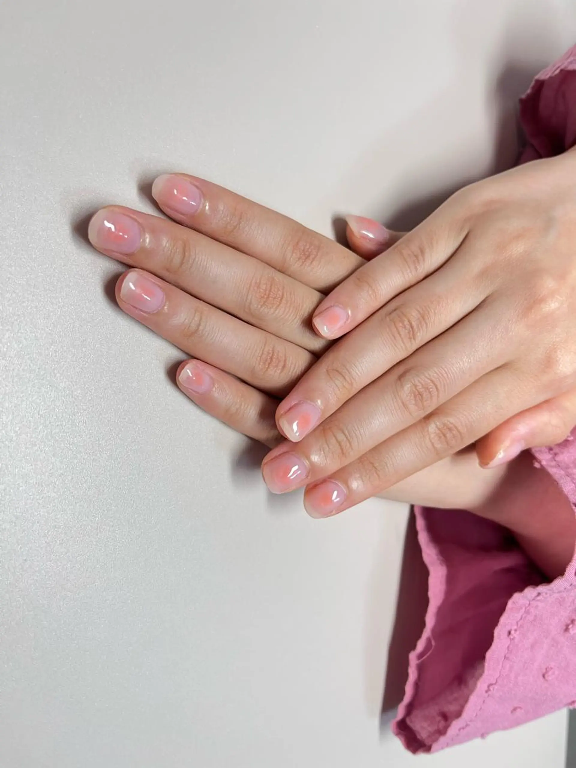 ネイル チークネイル グラデーション ハンドネイル Luxy YUKIのネイルデザイン